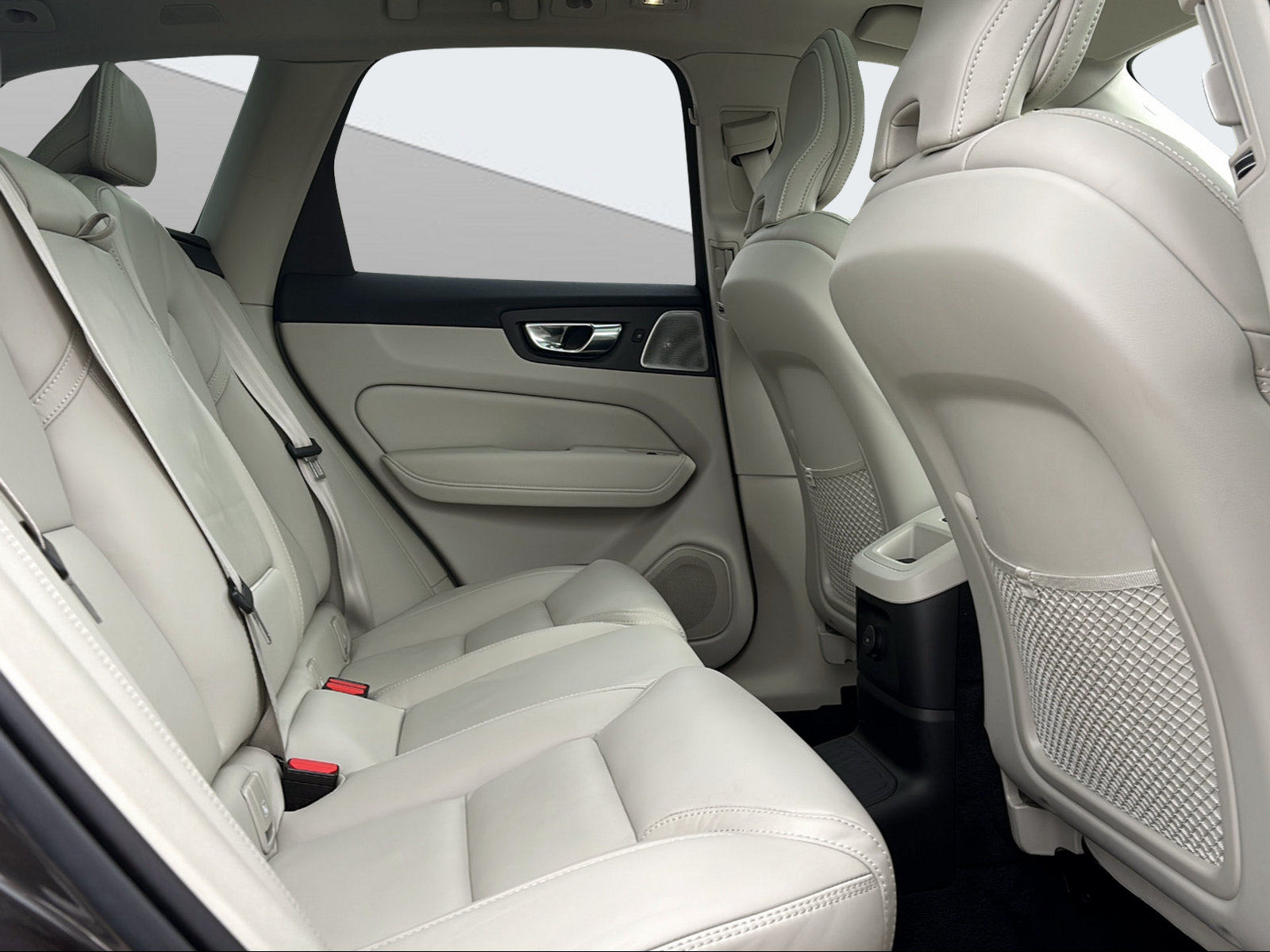 VOLVO XC60 2.0 T8 TE Inscription eAWD-image-10