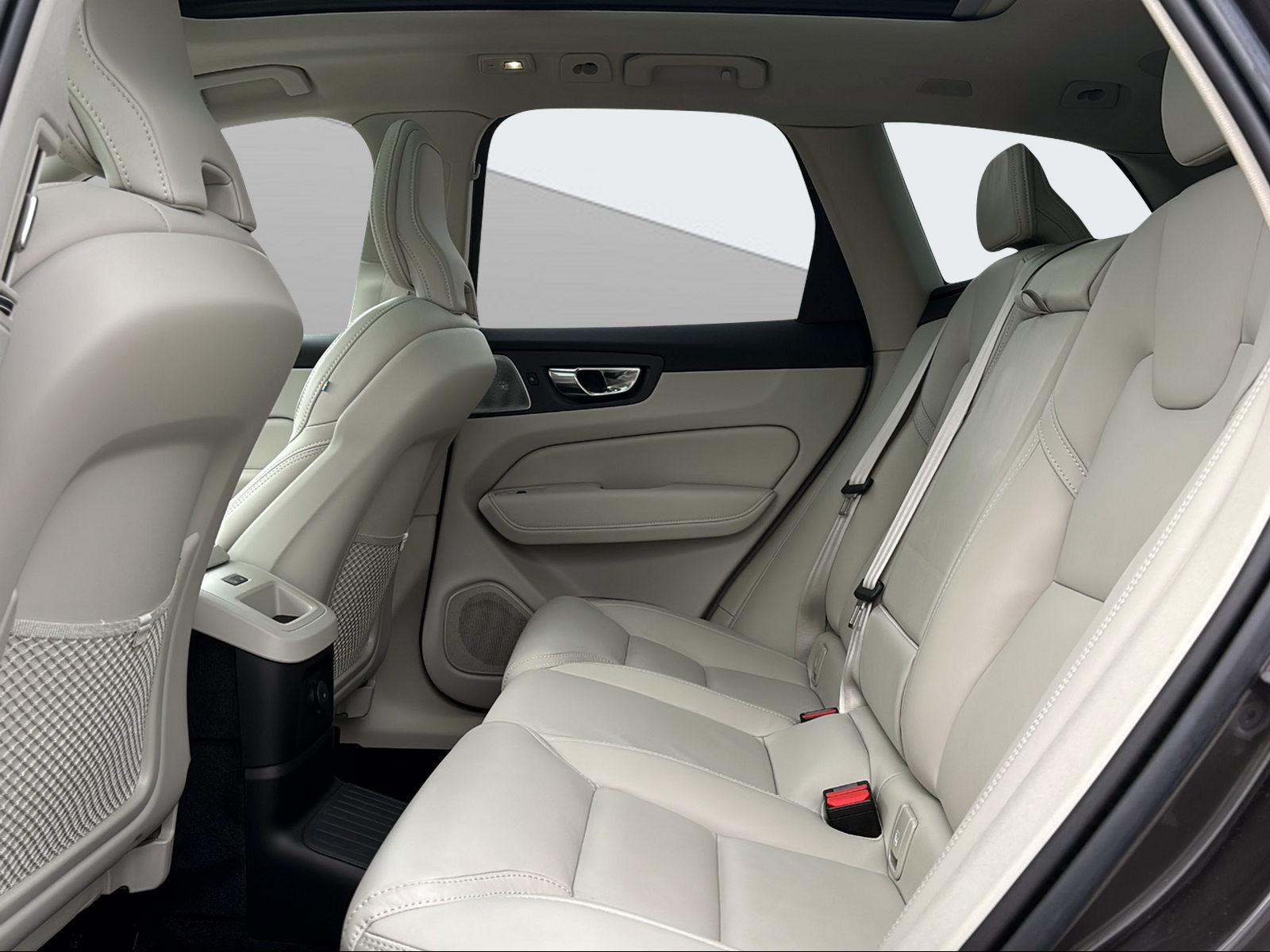 VOLVO XC60 2.0 T8 TE Inscription eAWD-image-13