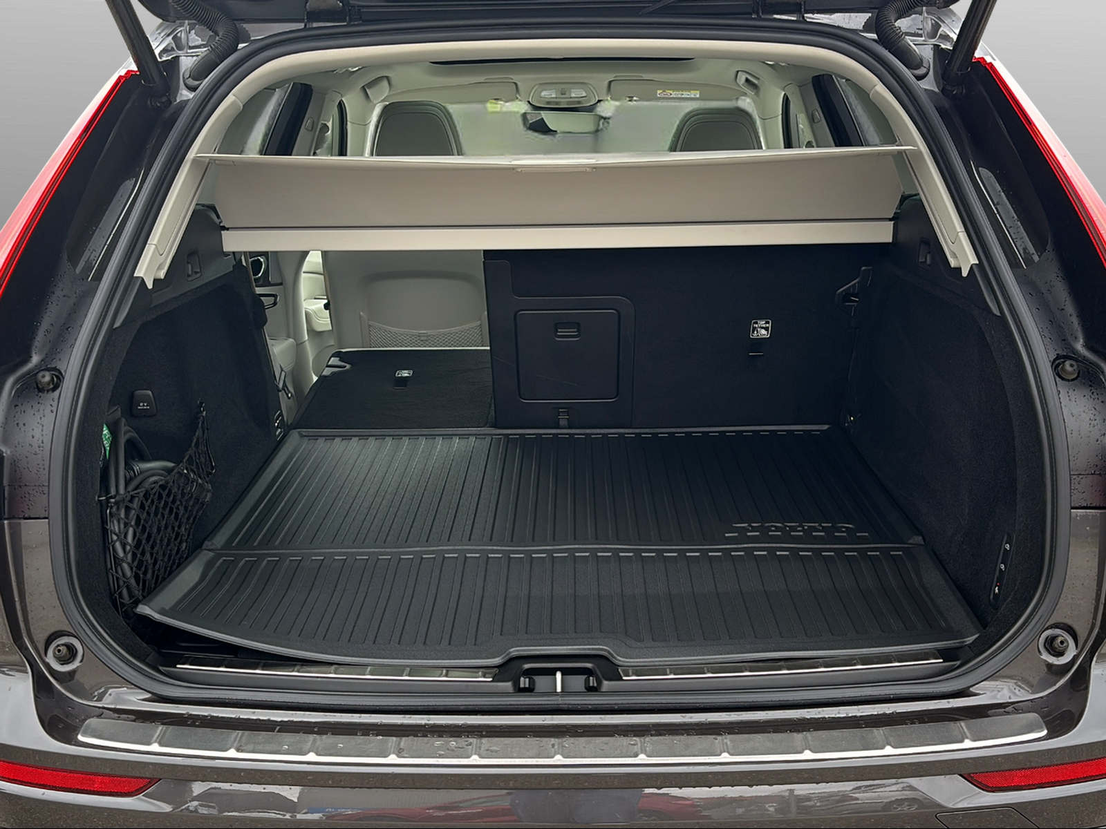VOLVO XC60 2.0 T8 TE Inscription eAWD-image-15