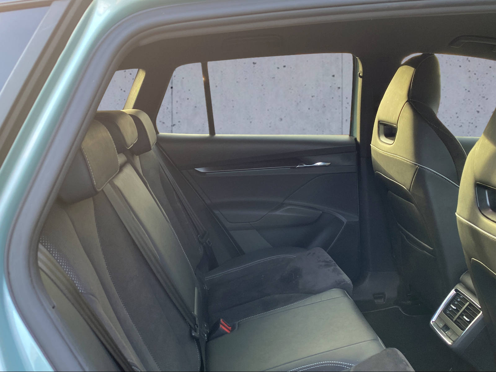 SKODA Enyaq iV 60-image-7