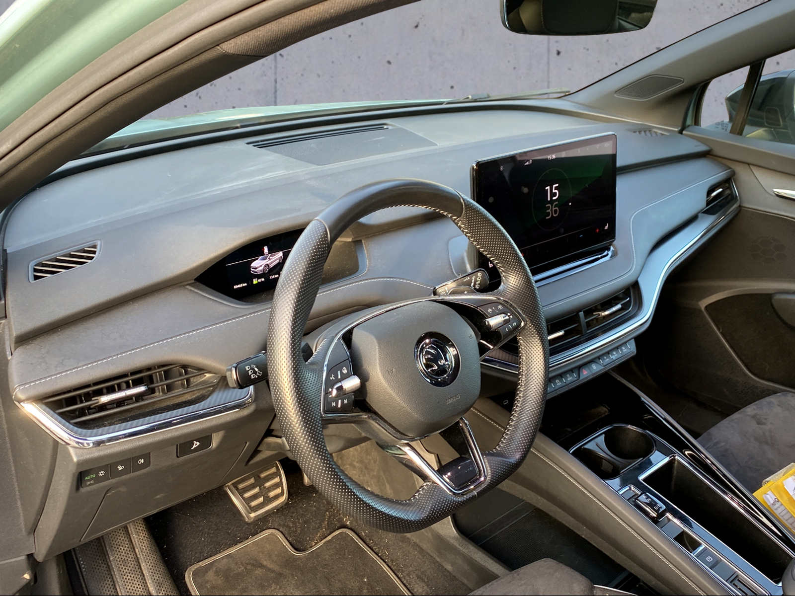 SKODA Enyaq iV 60-image-2