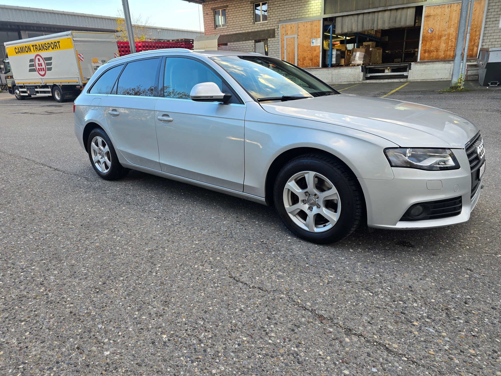 AUDI A4 Avant 2.0 TDI-showroom-element-2