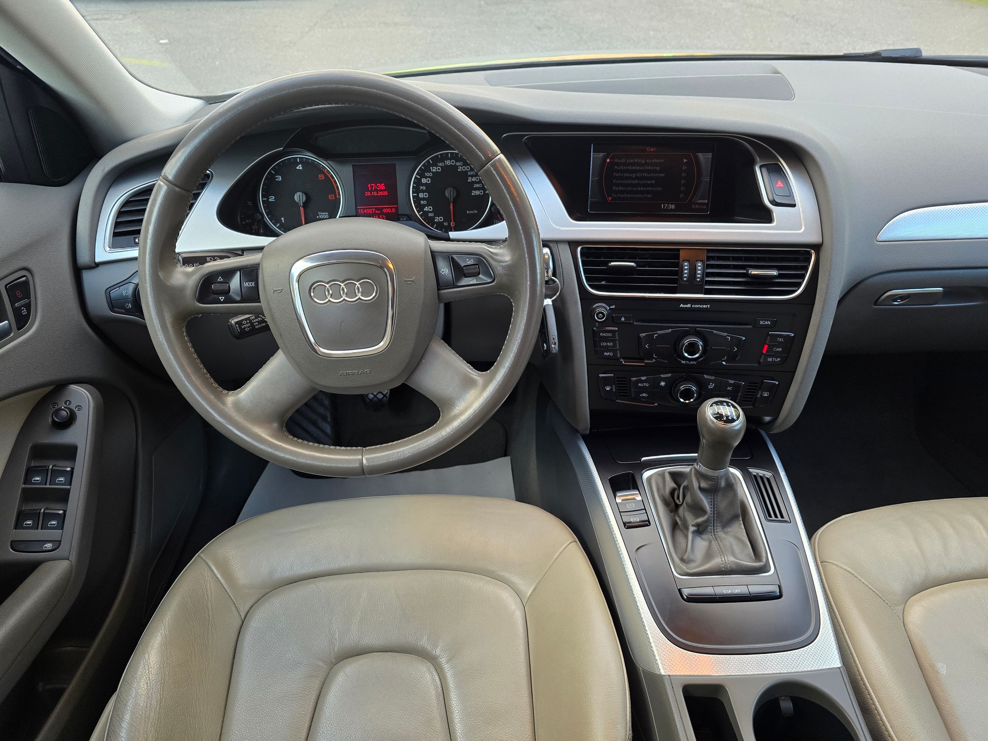 AUDI A4 Avant 2.0 TDI-image-15