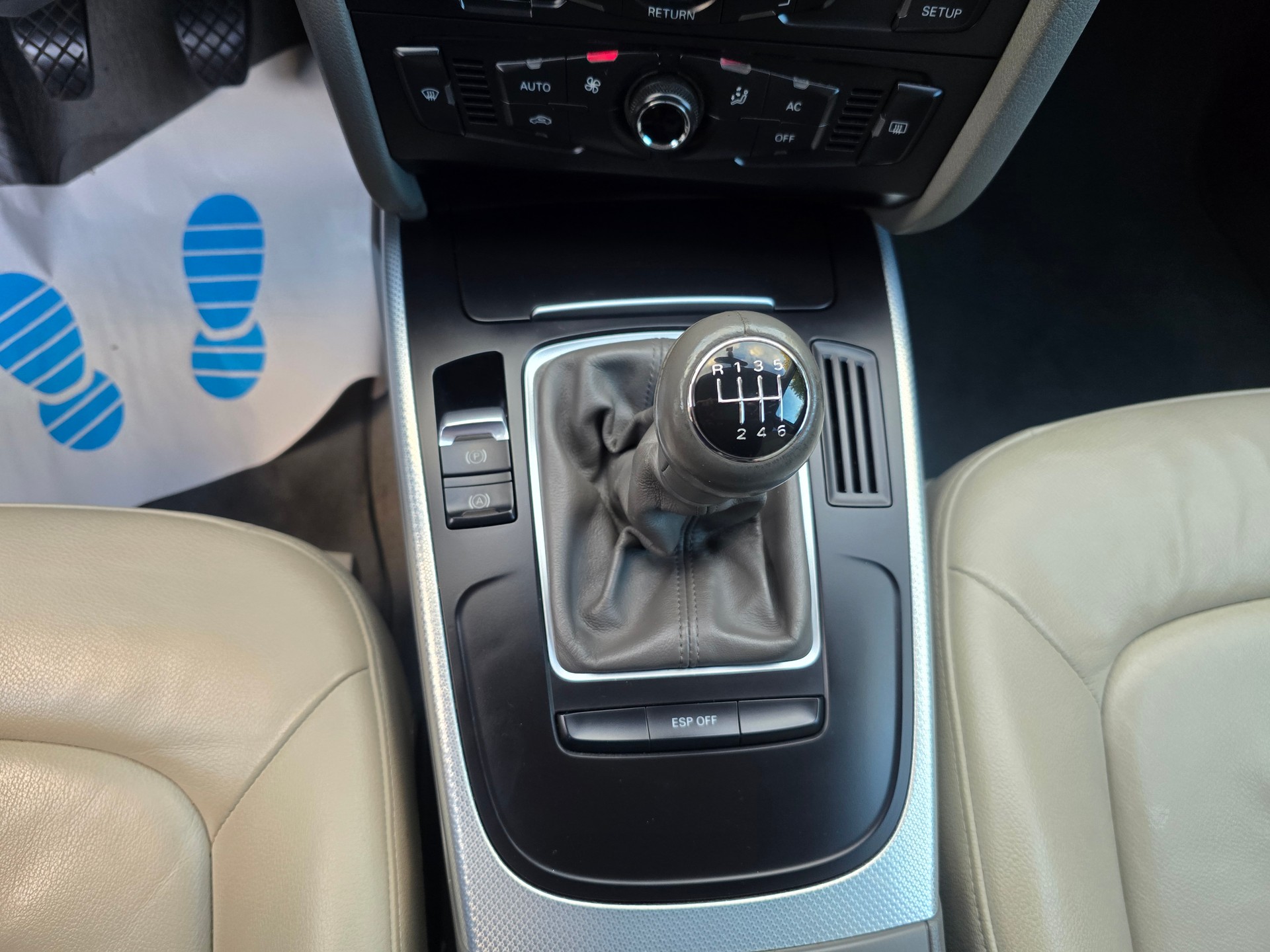 AUDI A4 Avant 2.0 TDI-image-20