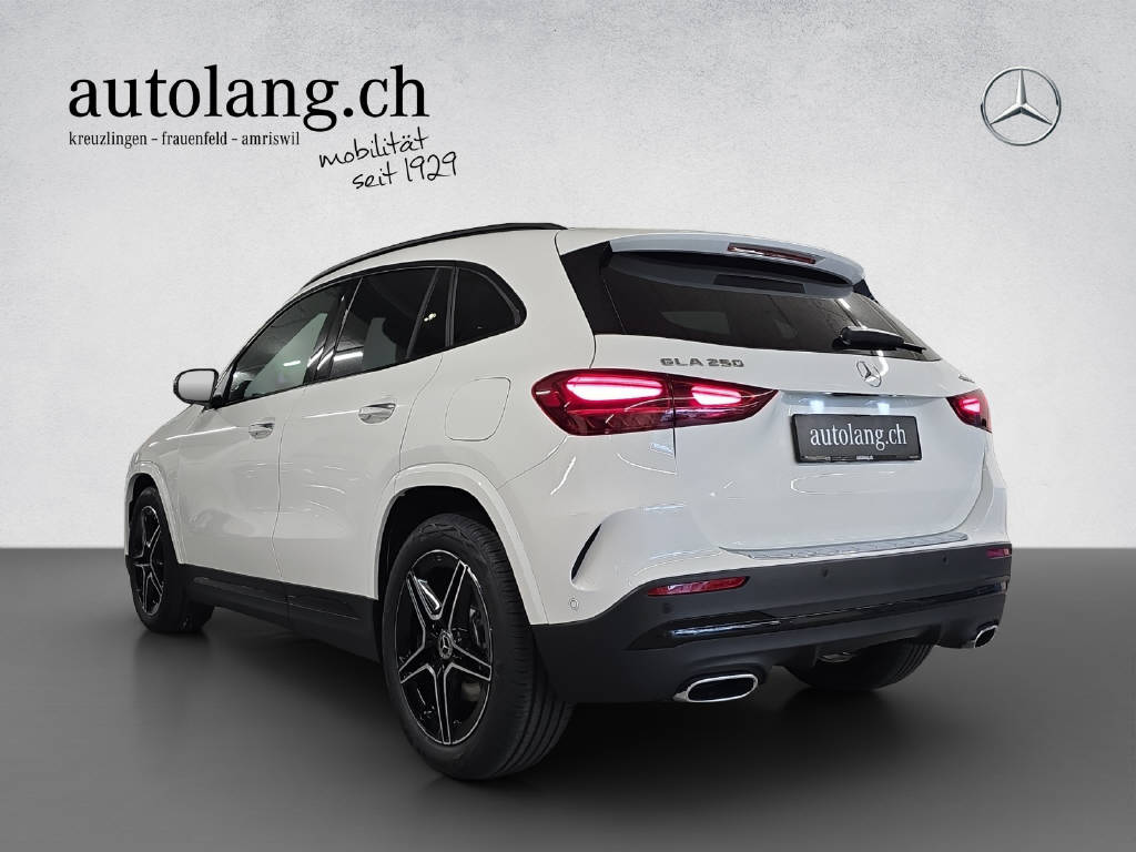 MERCEDES-BENZ GLA 250 Swiss Star-image-2