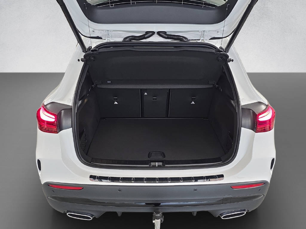 MERCEDES-BENZ GLA 250 Swiss Star-image-7