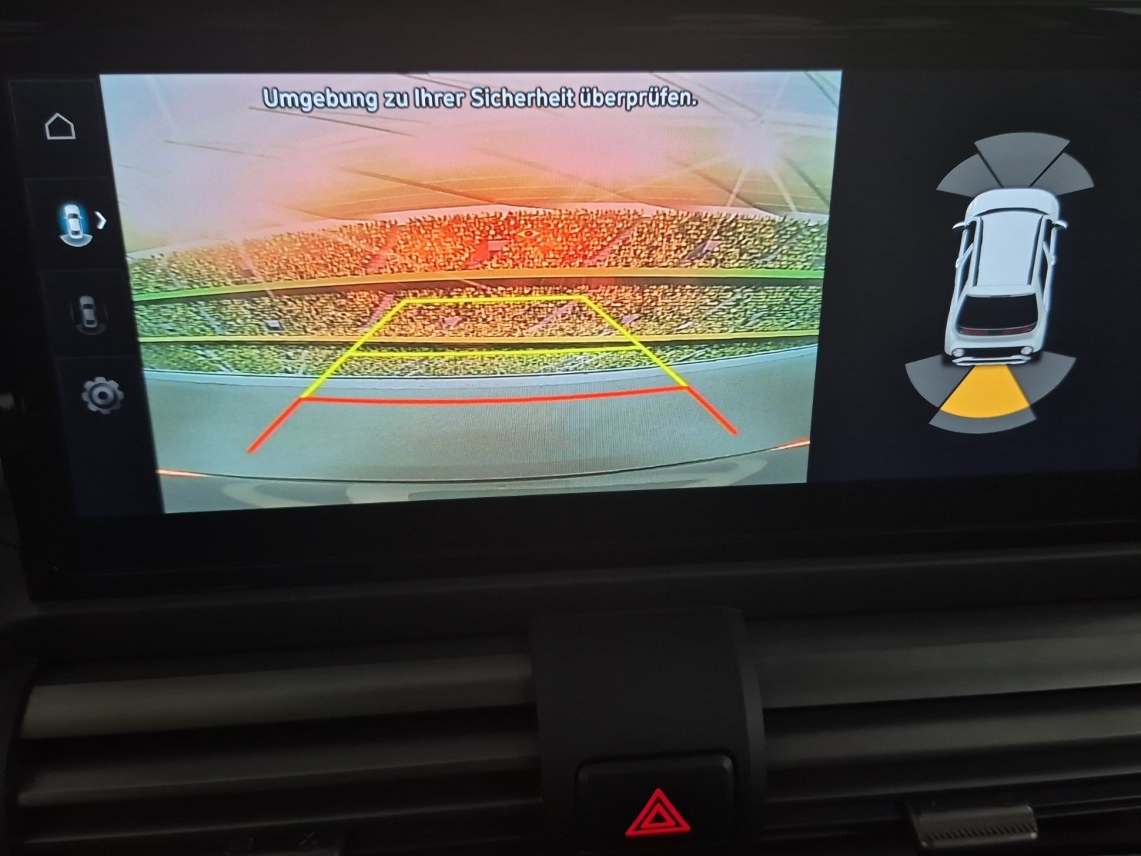 HYUNDAI Inster Electric Amplia Interior schwarz-image-12