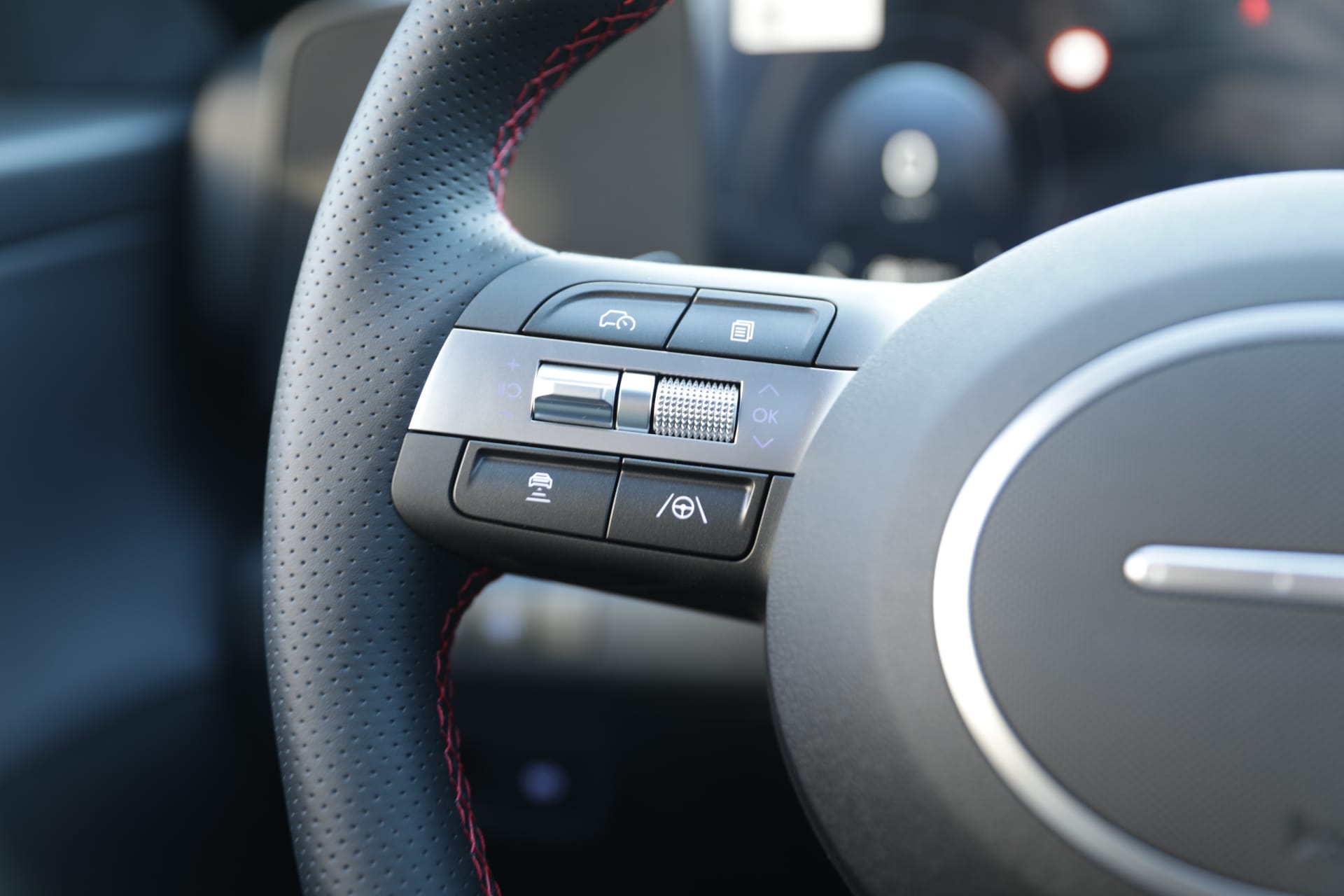 HYUNDAI Kona 1.6 GDi HEV N Line DCT-image-16