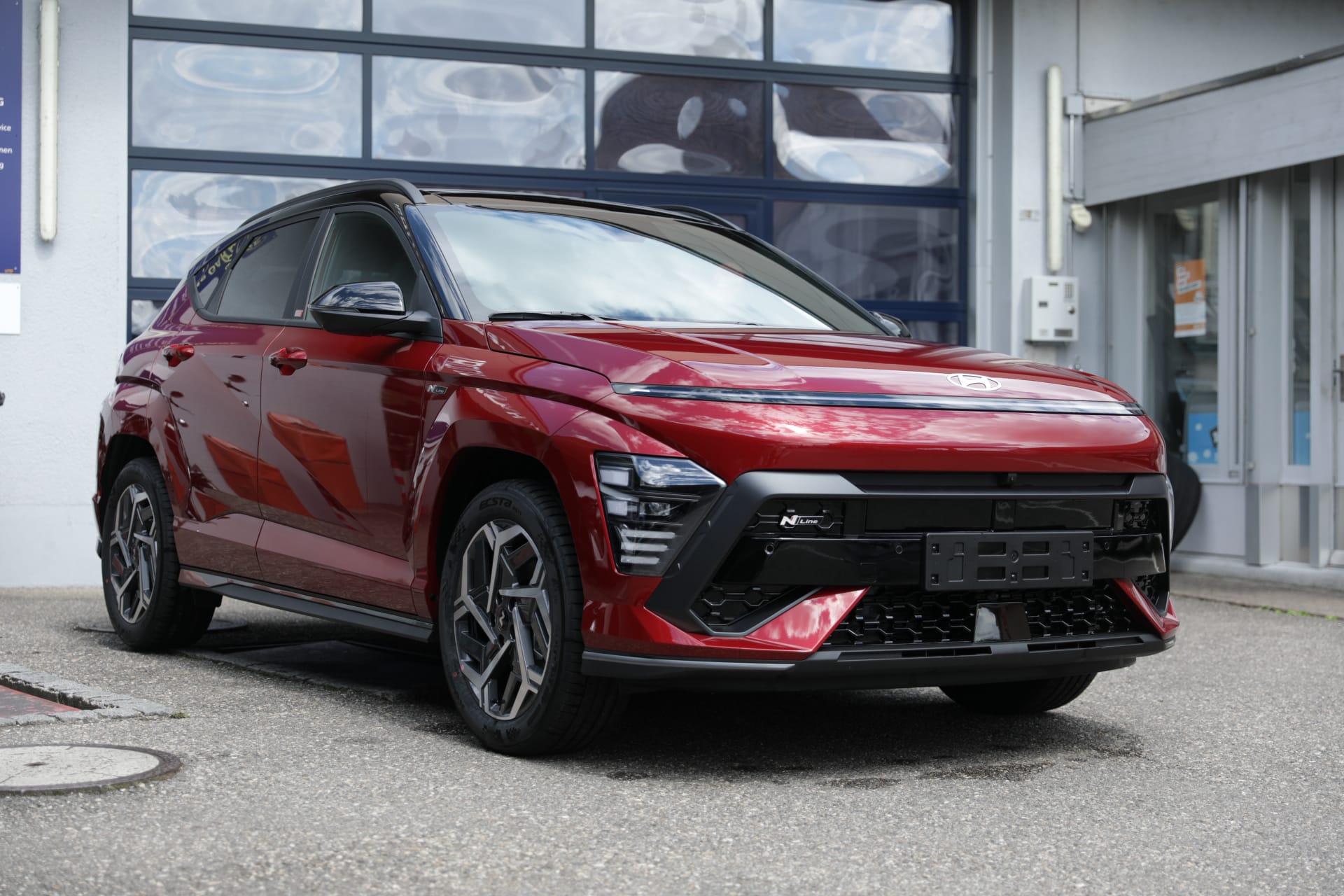 HYUNDAI Kona 1.6 (SUV / Geländewagen) Hyundai HYUNDAI Kona 1.6 (SUV / Geländewagen)