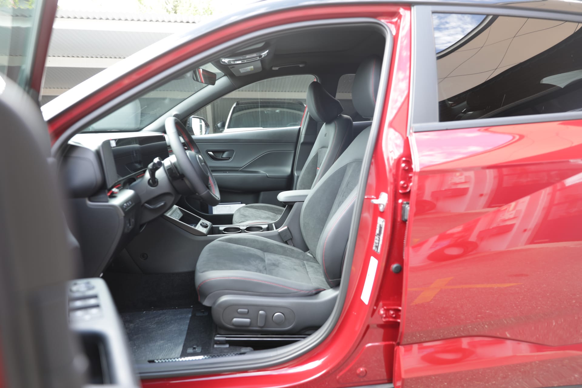 HYUNDAI Kona 1.6 GDi HEV N Line DCT-image-10