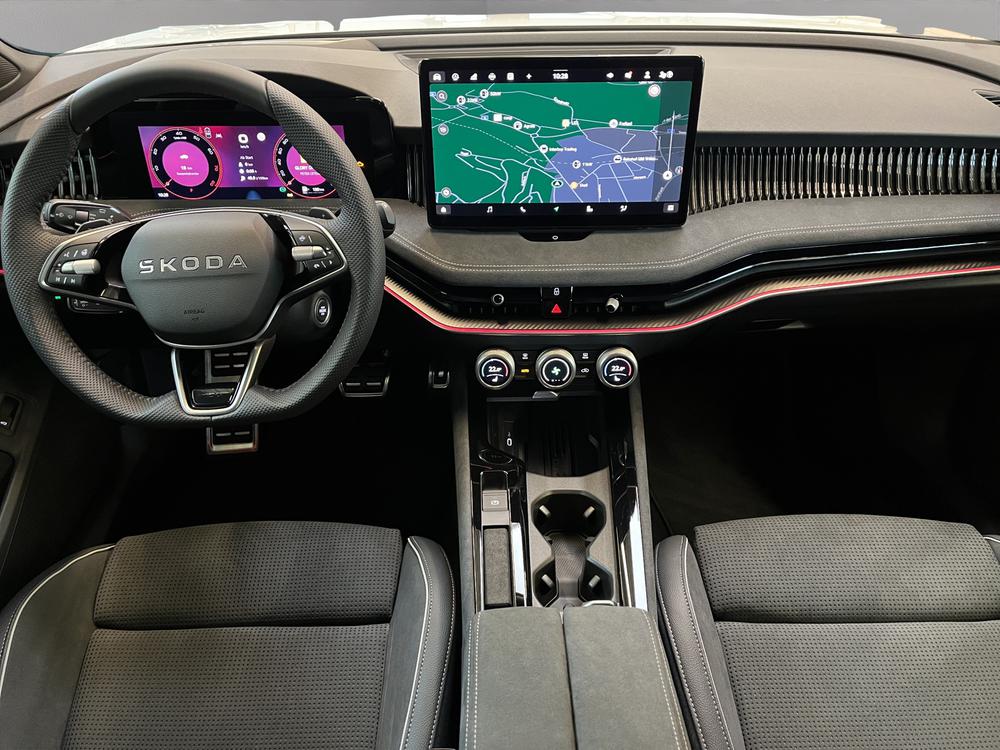 SKODA Superb Combi 2.0 TSI Sportline 4x4 DSG-image-8