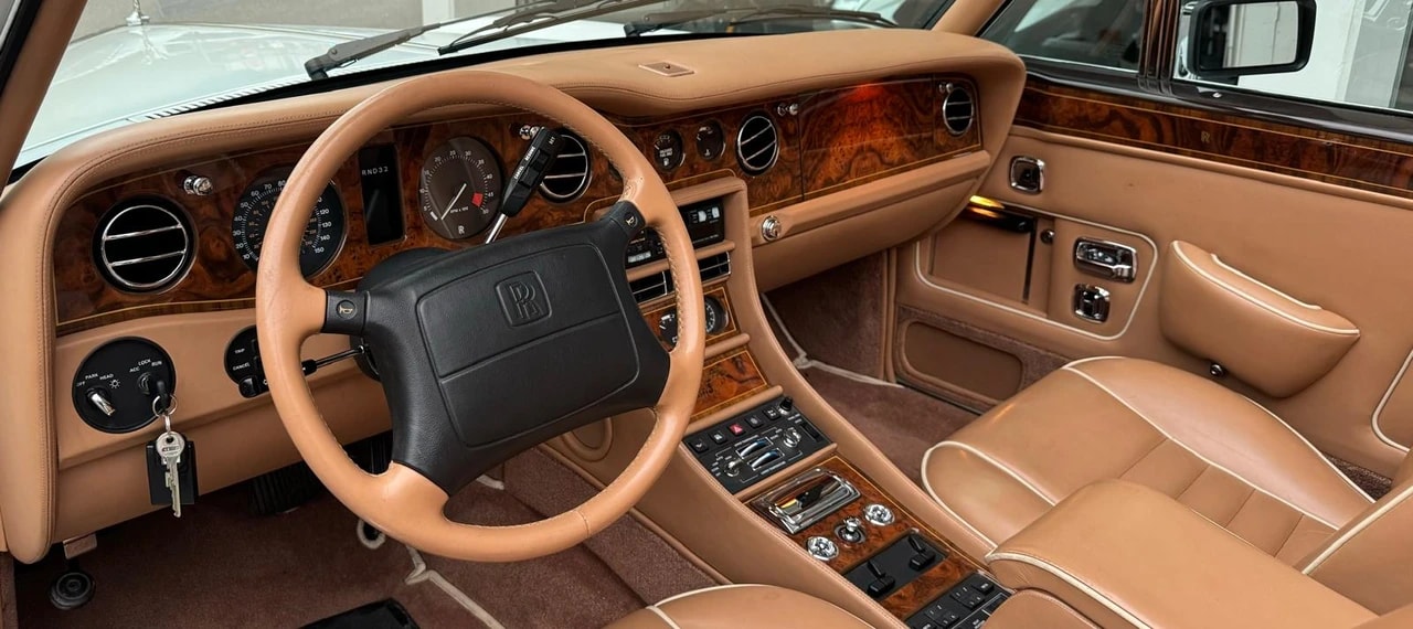 ROLLS-ROYCE Corniche S-image-8