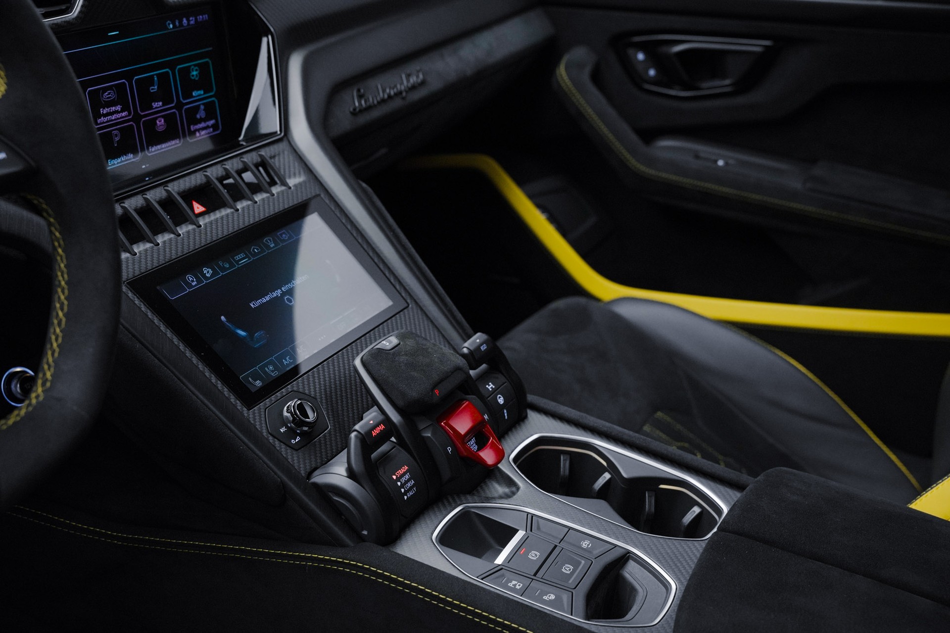 LAMBORGHINI Urus Performante *Full Carbon* *Akrapovic* *B&O*-image-28