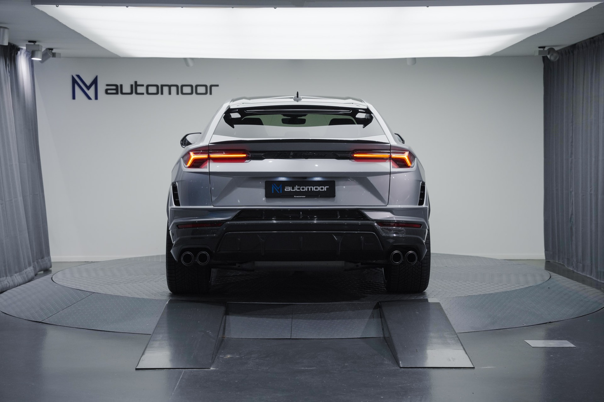 LAMBORGHINI Urus Performante *Full Carbon* *Akrapovic* *B&O*-image-5