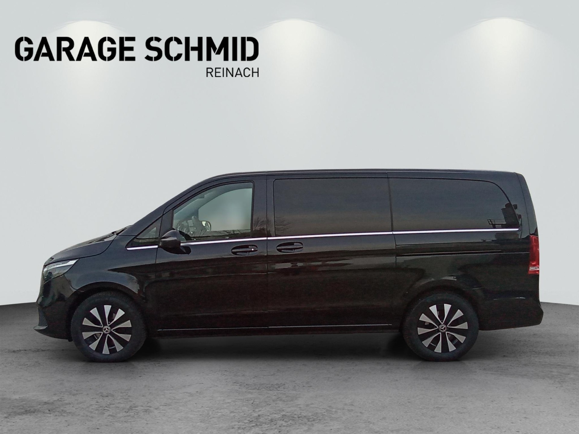 MERCEDES-BENZ V 250 d Avantgarde Lang Van-showroom-element-2