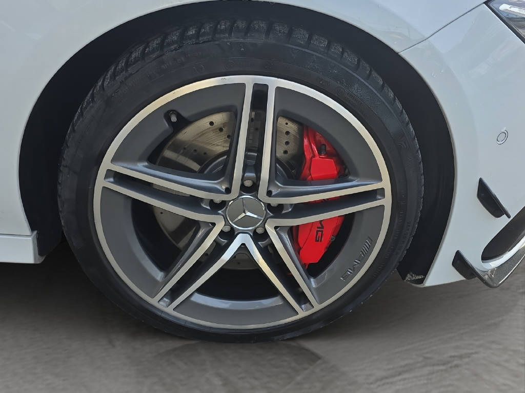 MERCEDES-BENZ CLA 45 S AMG 4matic+ Shooting Brake-image-13