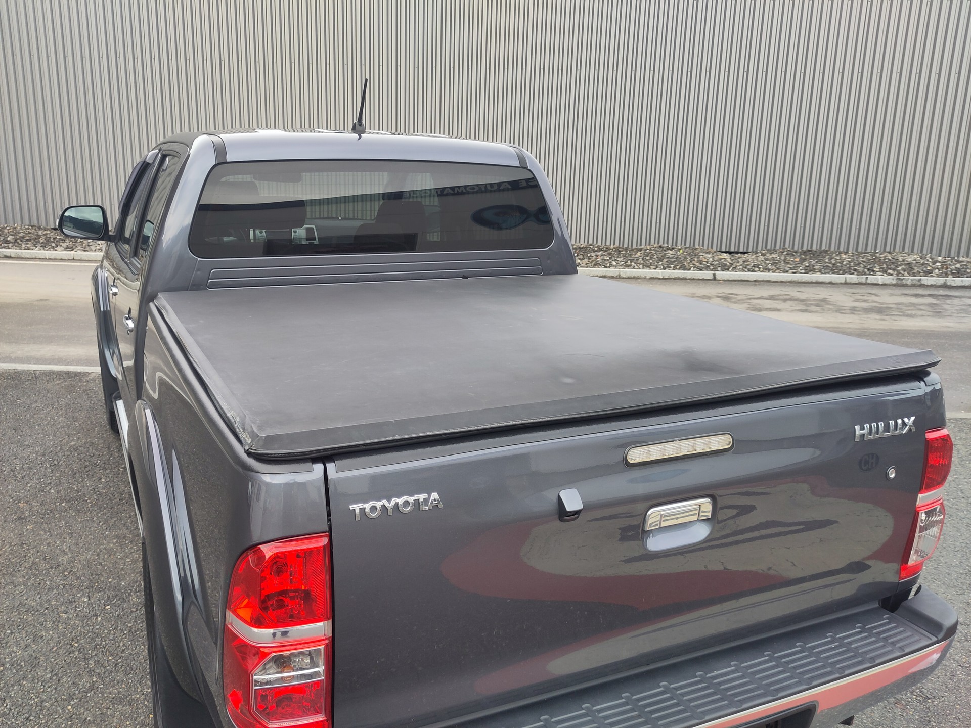 TOYOTA Hilux 3.0 DoubleCab LineaSol-image-13