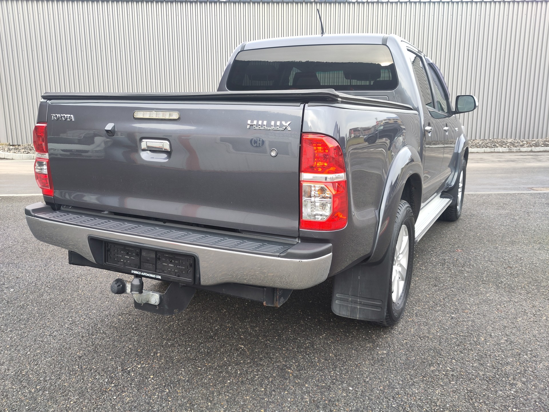 TOYOTA Hilux 3.0 DoubleCab LineaSol-showroom-element-3