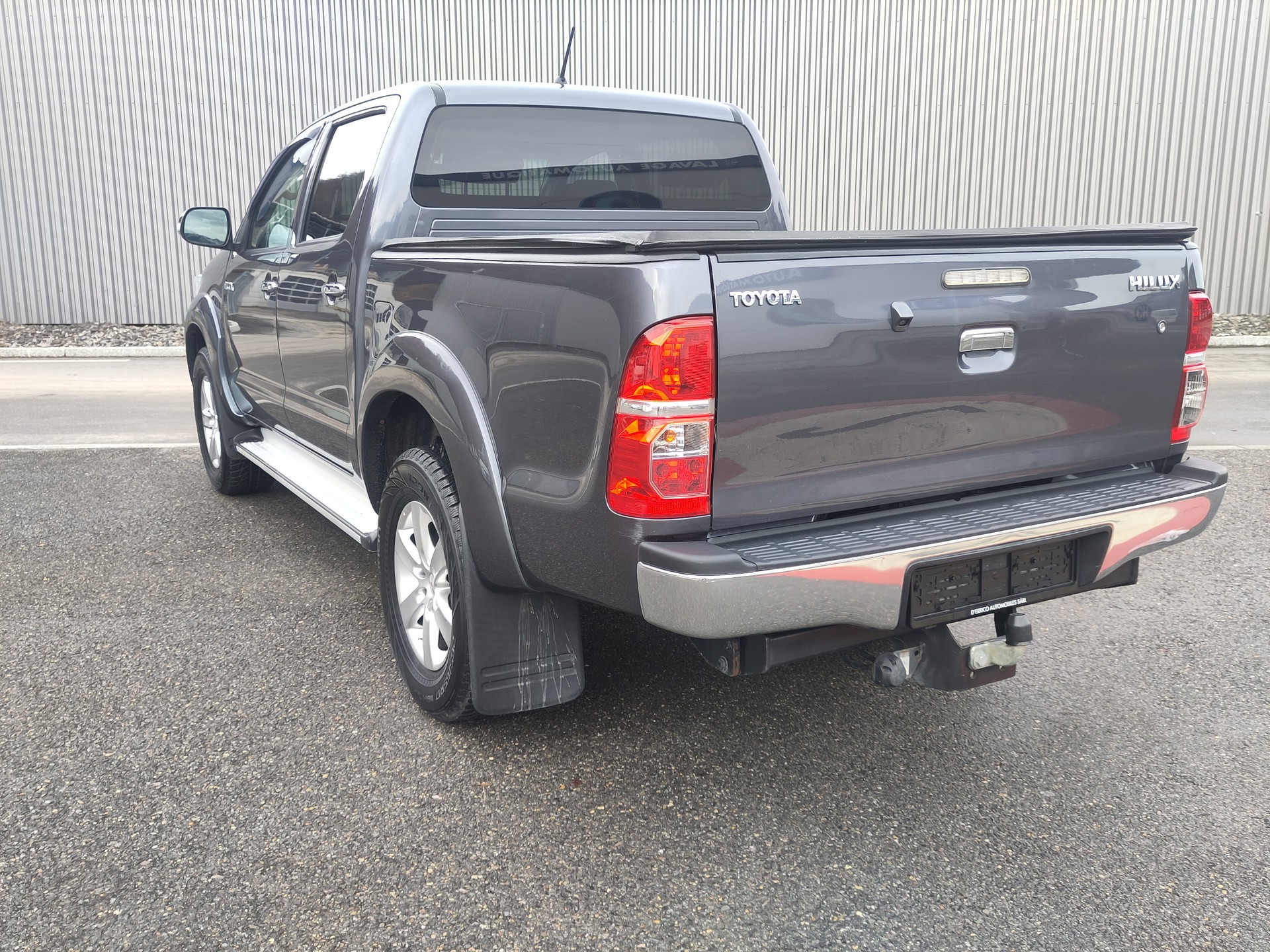 TOYOTA Hilux 3.0 DoubleCab LineaSol-showroom-element-2