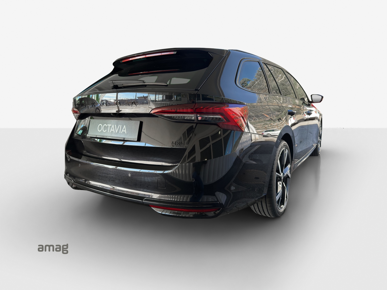 SKODA Octavia Combi 2.0 TSI DSG Sport Line 4x4-image-4