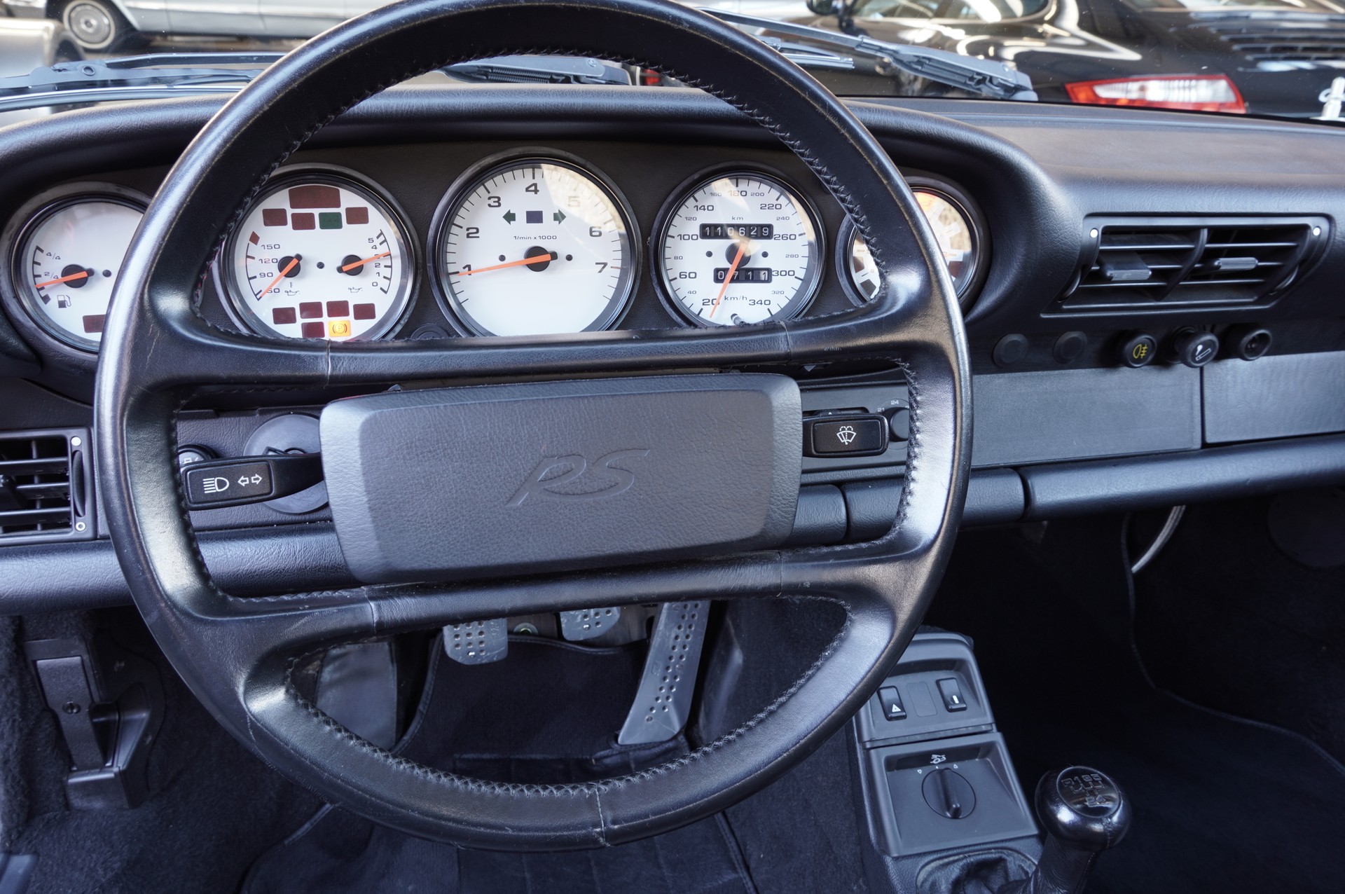 PORSCHE 911 Carrera 2 RS-image-12