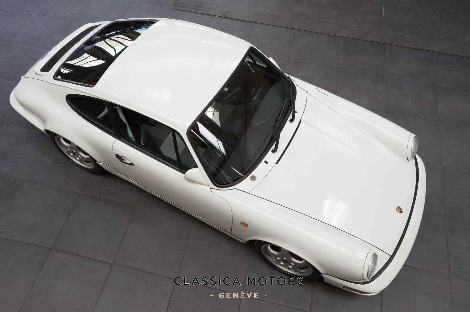 PORSCHE 911 Carrera 2 RS-image-14