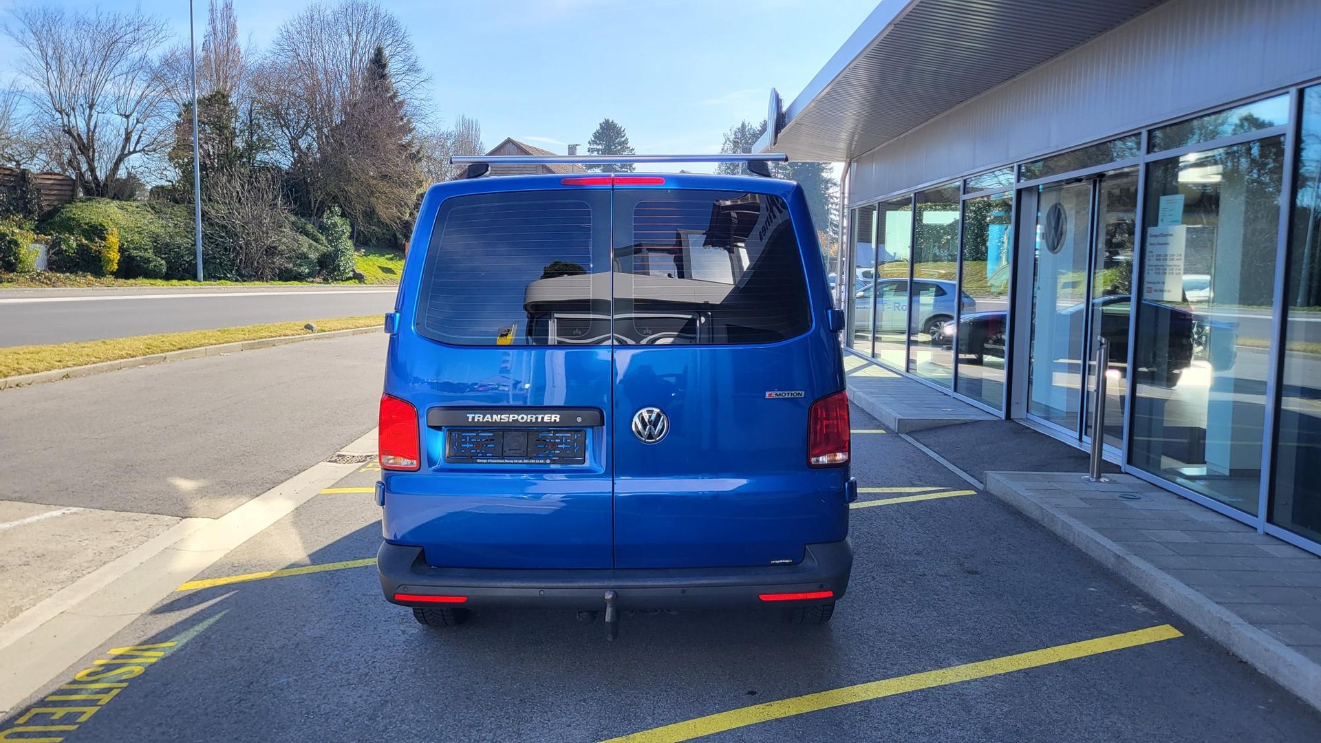 VW T6.1 2.0 TDI 4Motion DSG-image-5