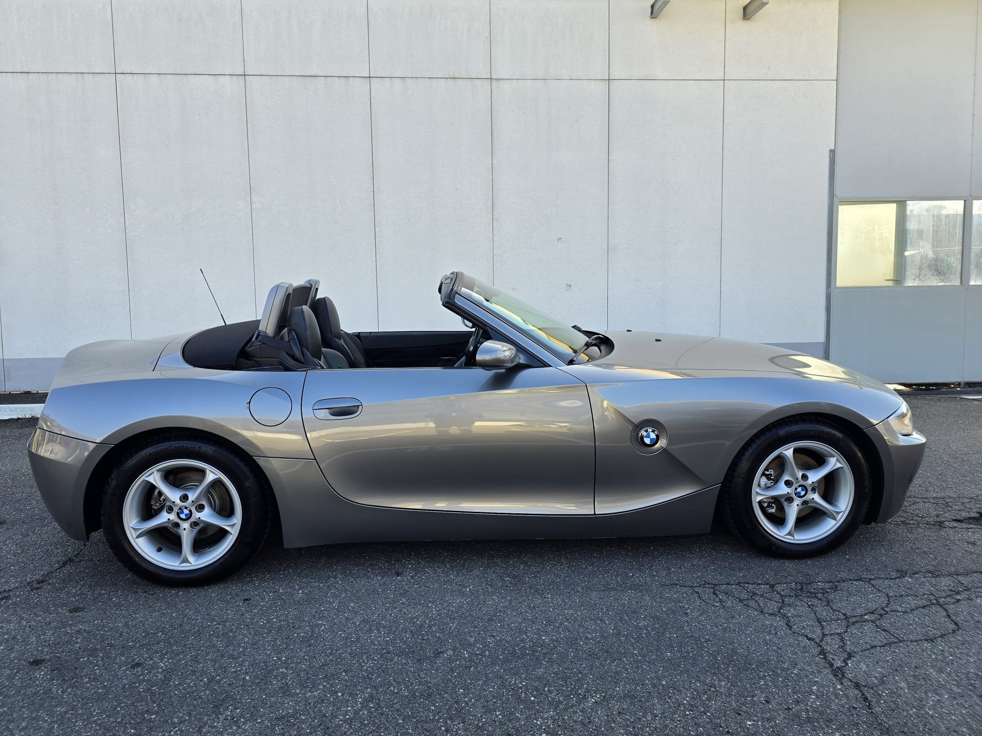 BMW Z4 2.2i Roadster-image-9