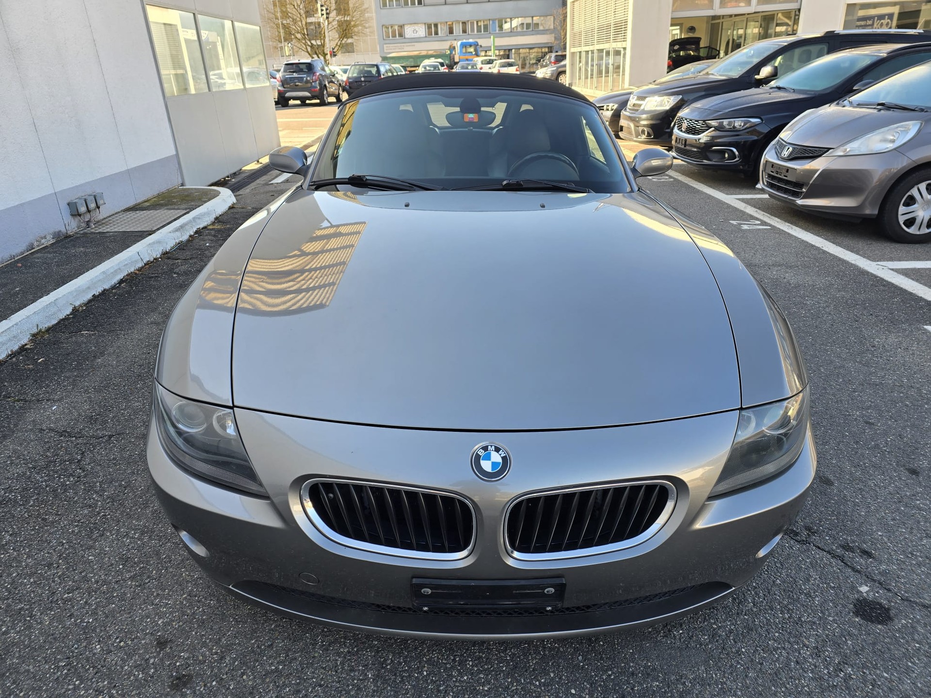 BMW Z4 2.2i Roadster-image-1