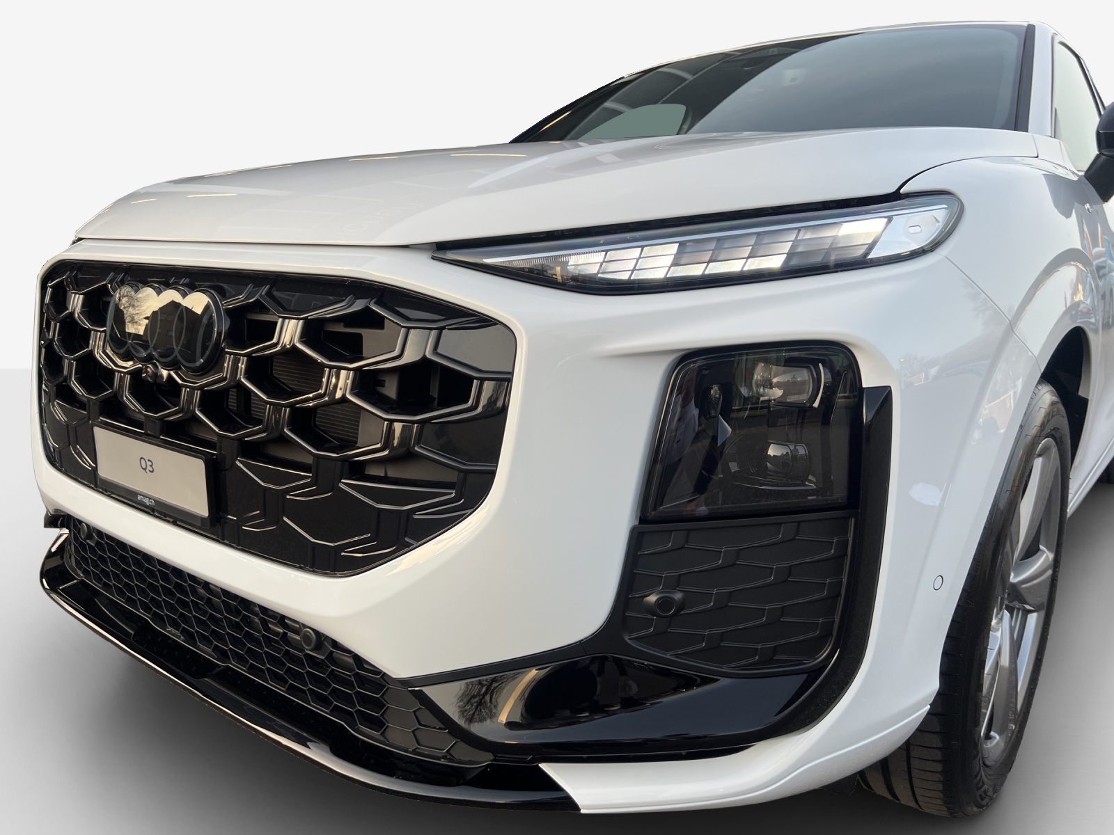 AUDI Q3 Sportback 110 kW TFSI S tronic-image-15