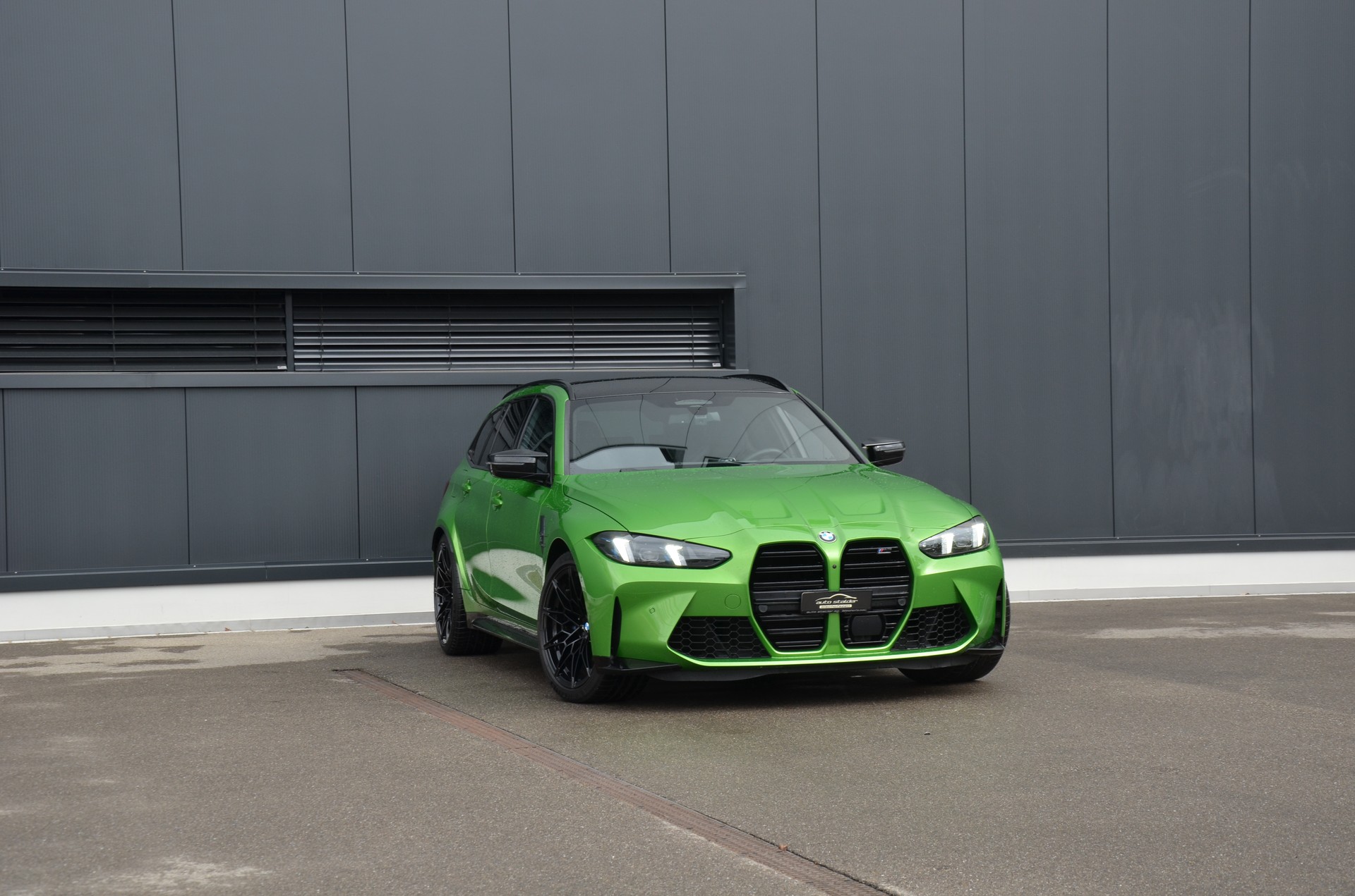 BMW M3 Touring xDrive Competition M-image-6