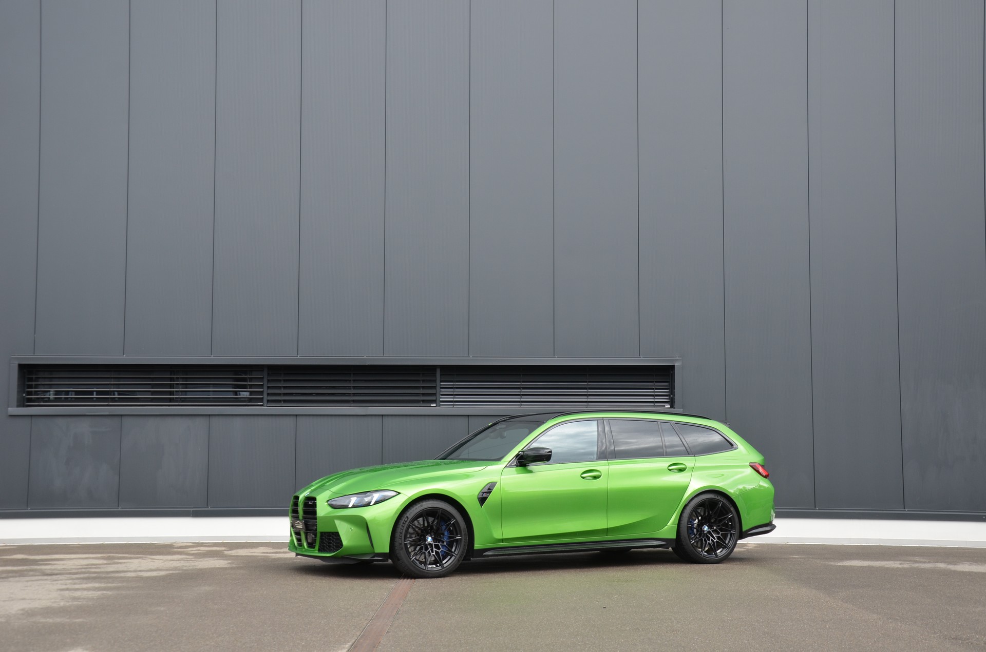 BMW M3 Touring xDrive Competition M-image-1