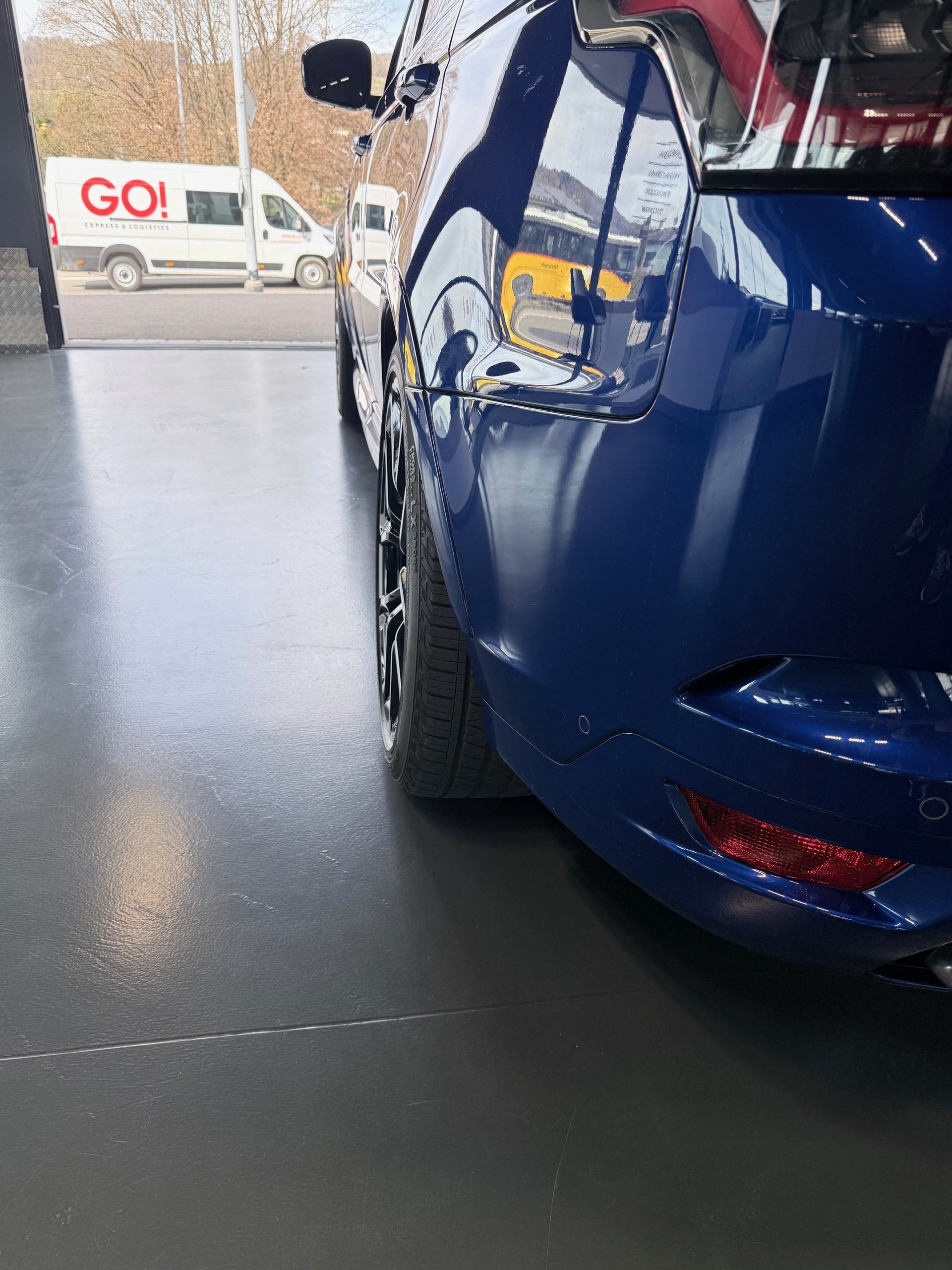 LAND ROVER RR Sport 5.0 S/C SVR-image-11