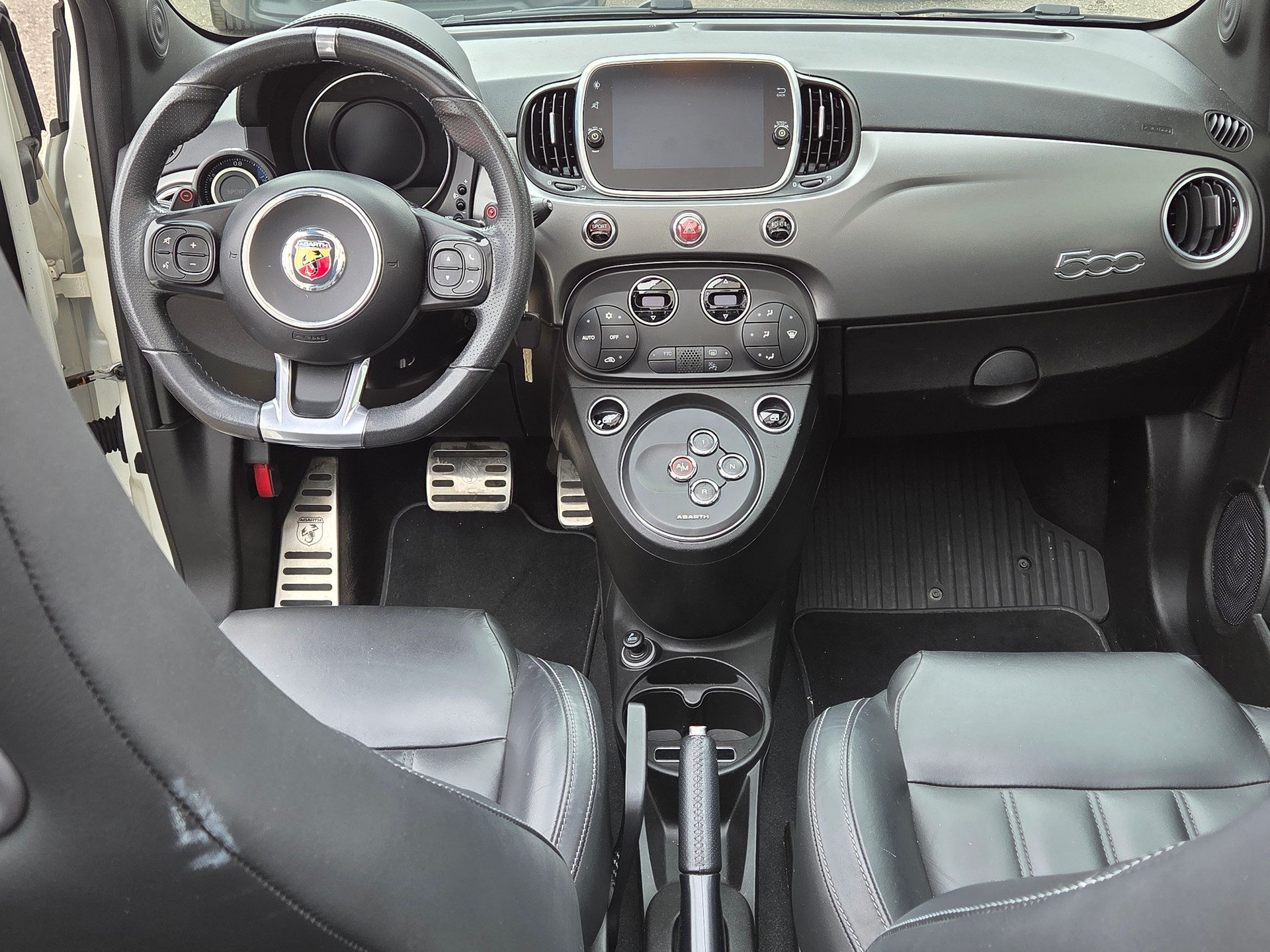 FIAT 595C 1.4 16V Turbo Abarth Turismo Dualogic-image-4