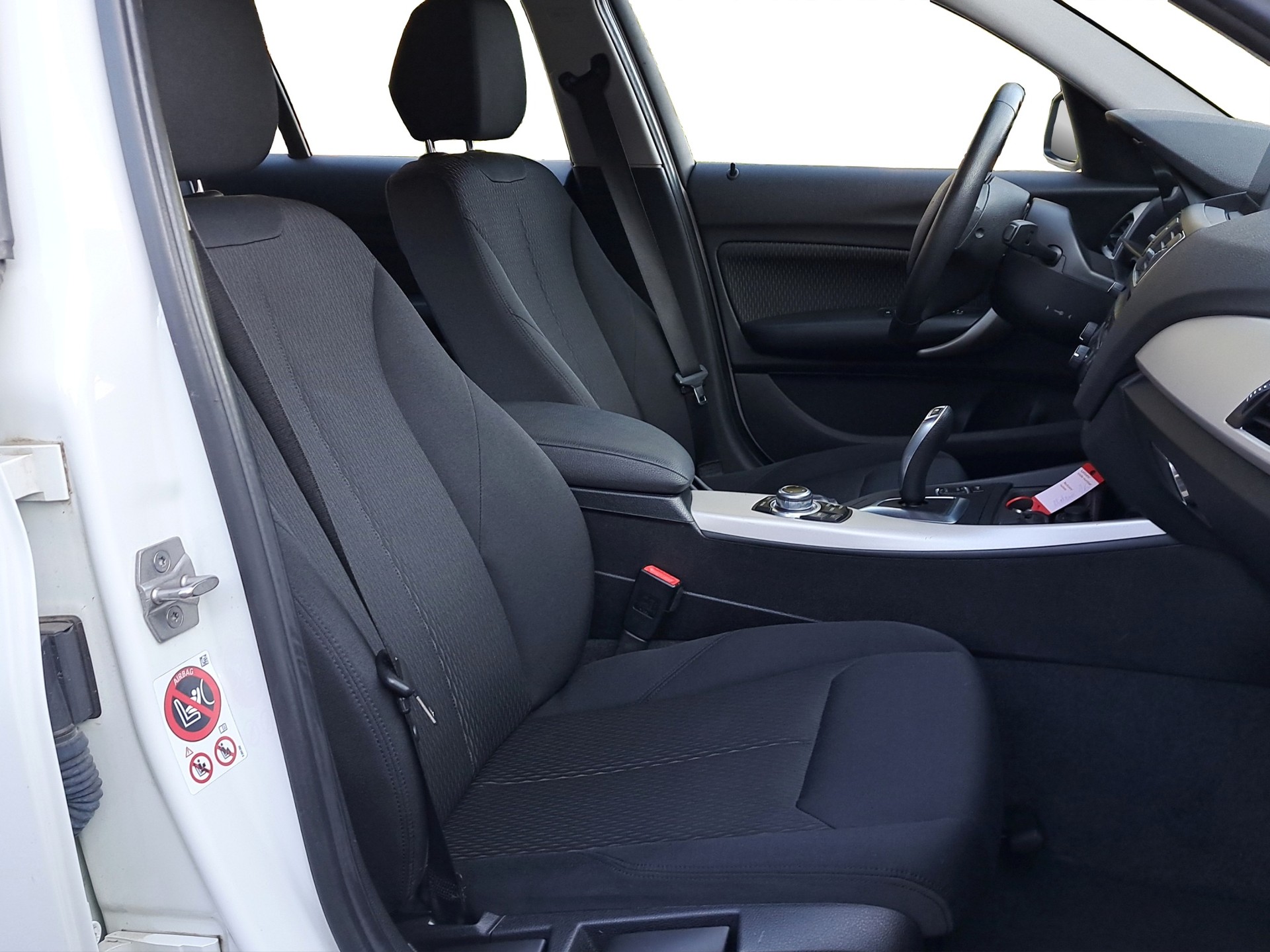 BMW 116d Steptronic-image-10