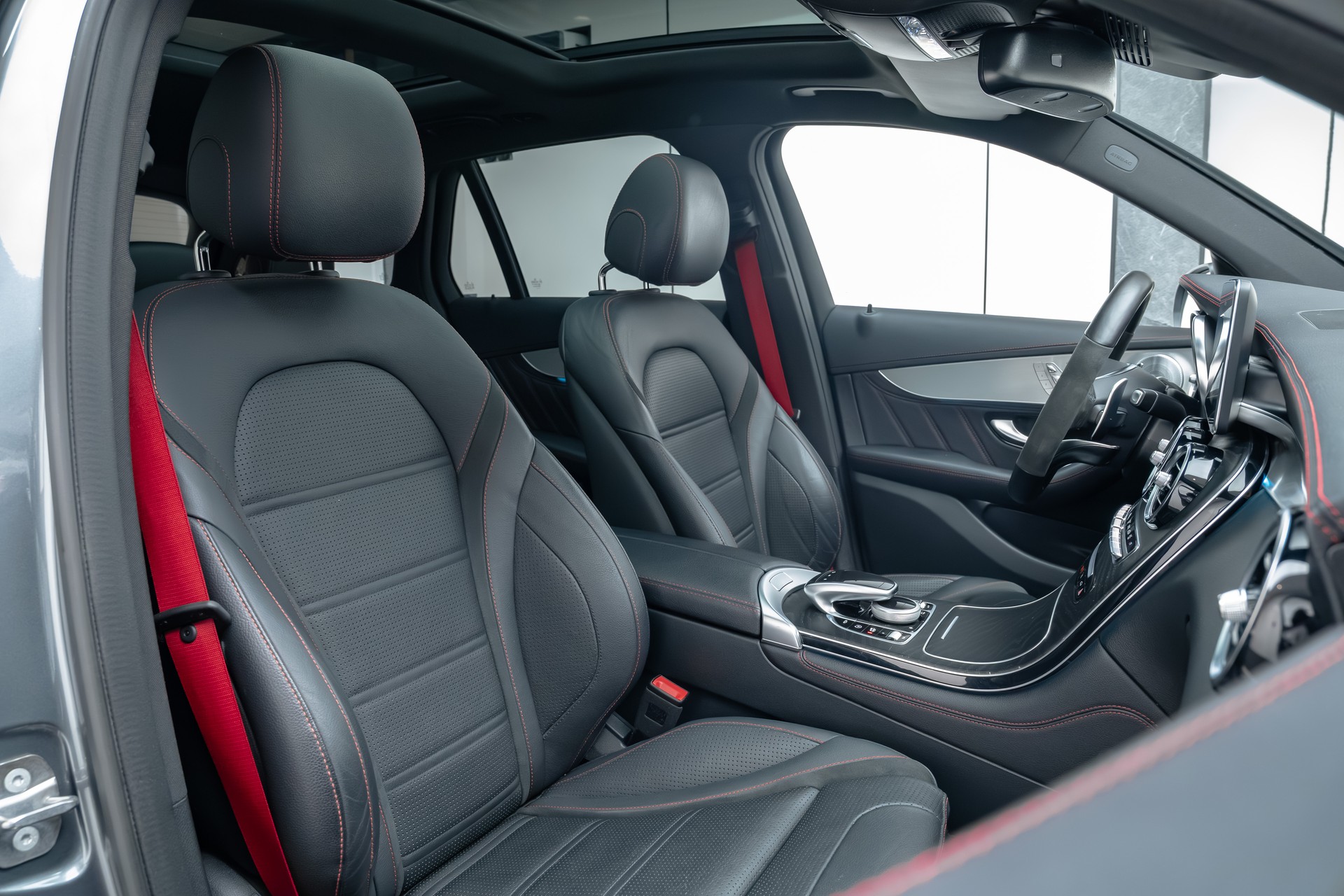 MERCEDES-BENZ GLC 43 AMG 4Matic 9G-Tronic-image-9