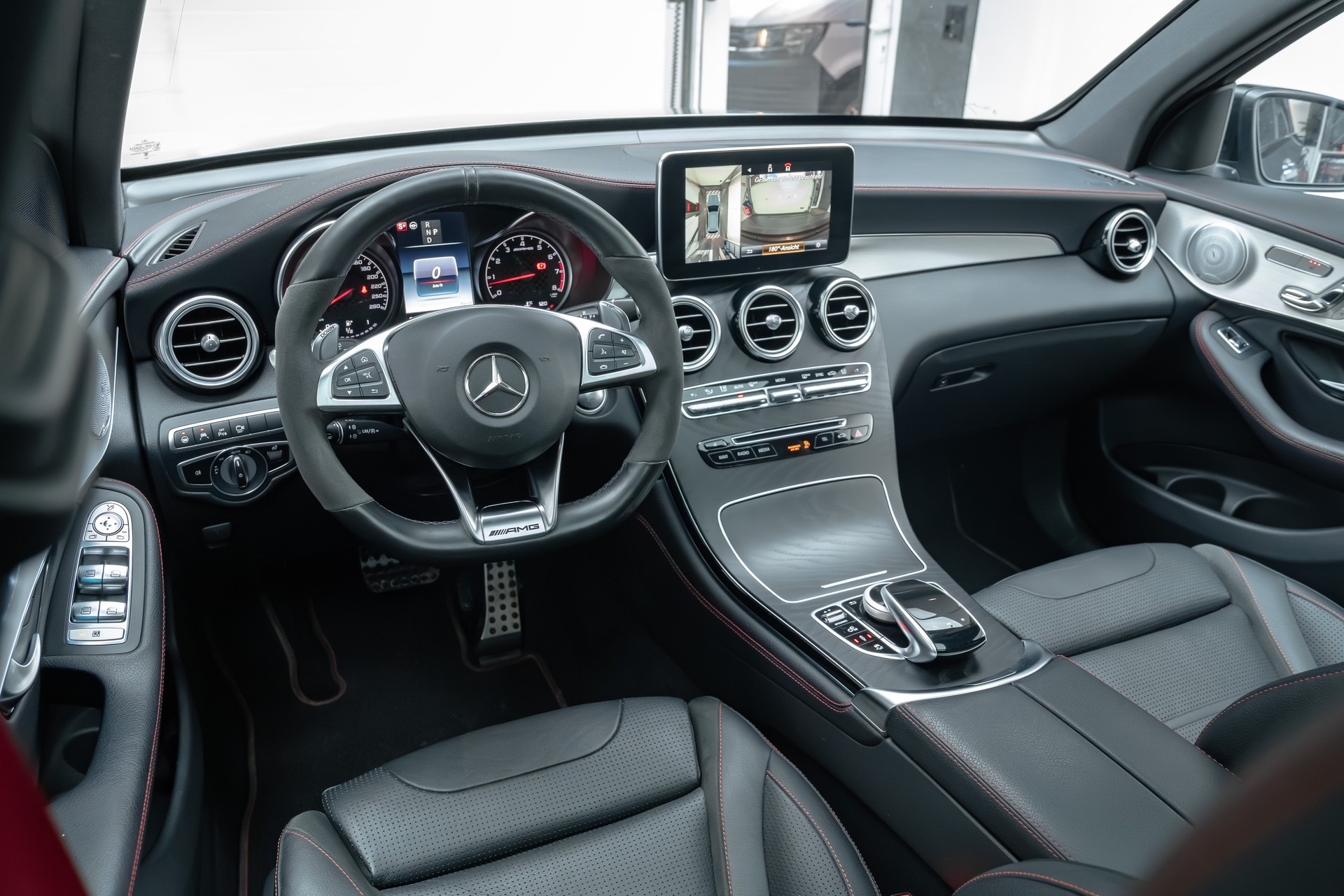 MERCEDES-BENZ GLC 43 AMG 4Matic 9G-Tronic-image-11