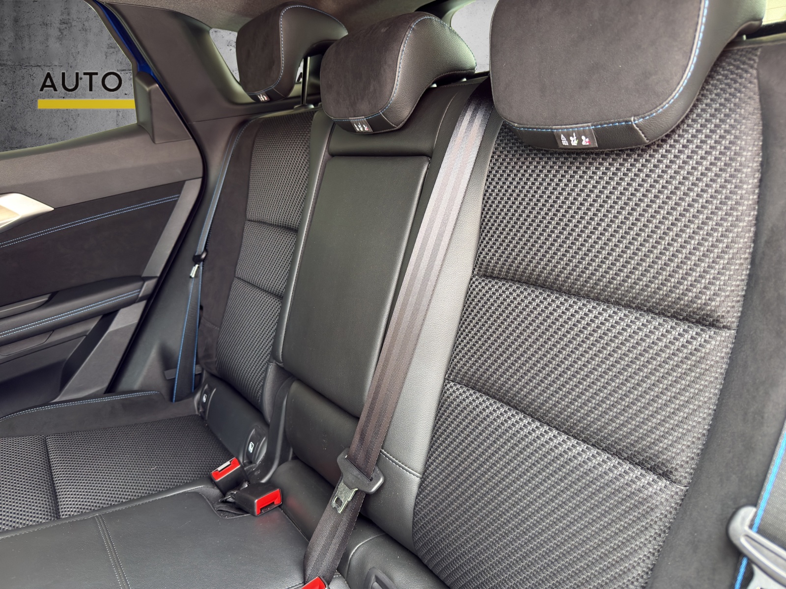 RENAULT Austral 1.2 HEV 200 Techno Esprit Alpine A-image-11