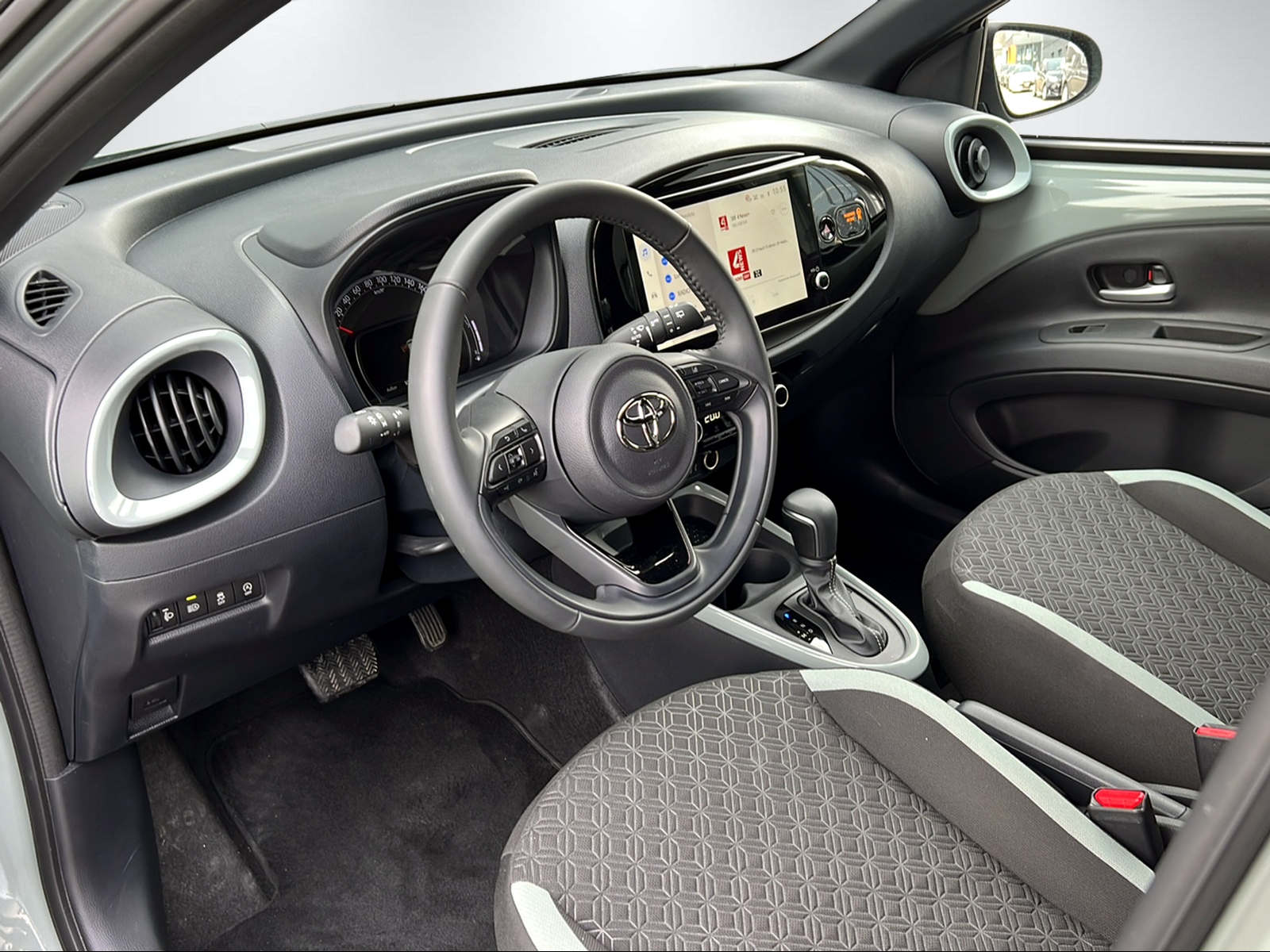 TOYOTA Aygo X 1.0 VVT-i Trend-image-13