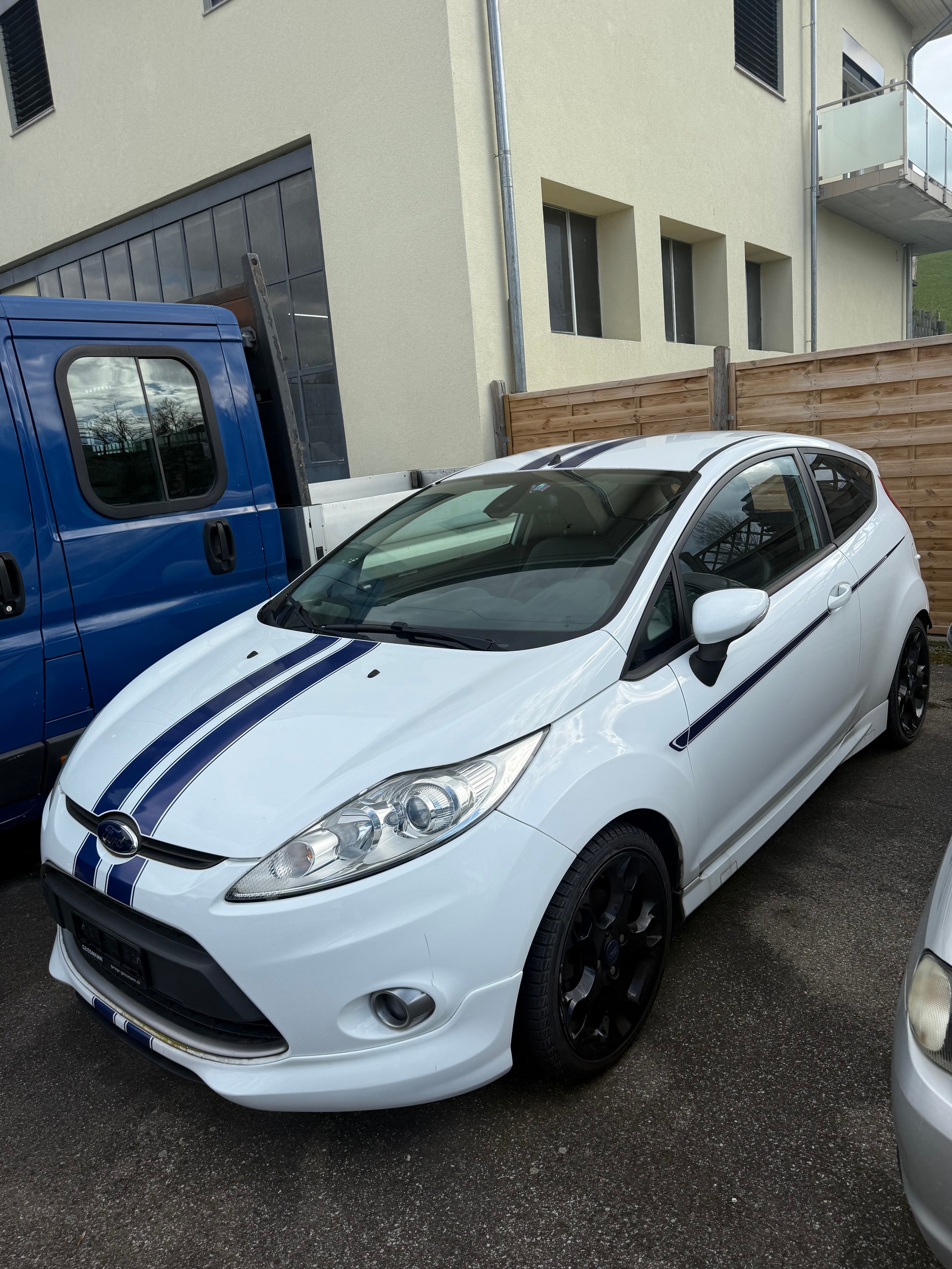 FORD Fiesta 1.6 16V Titanium-image-1