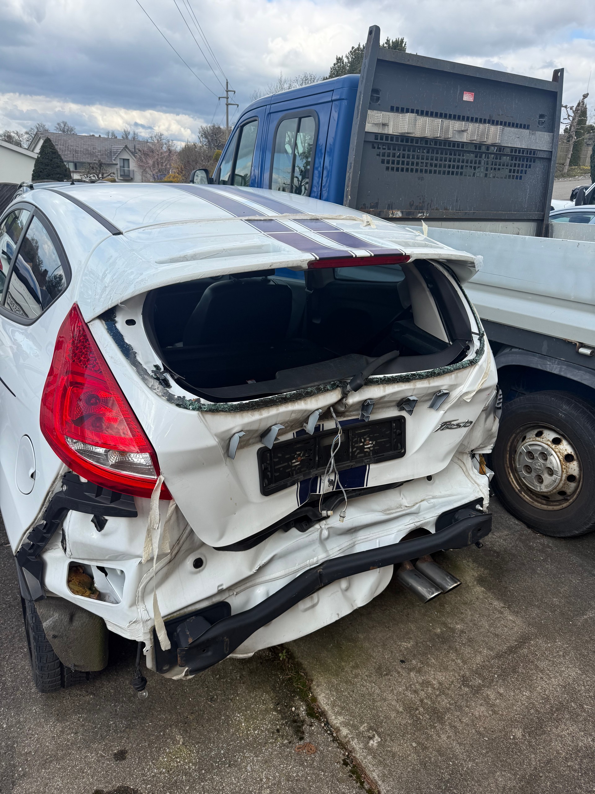 FORD Fiesta 1.6 16V Titanium-image-3