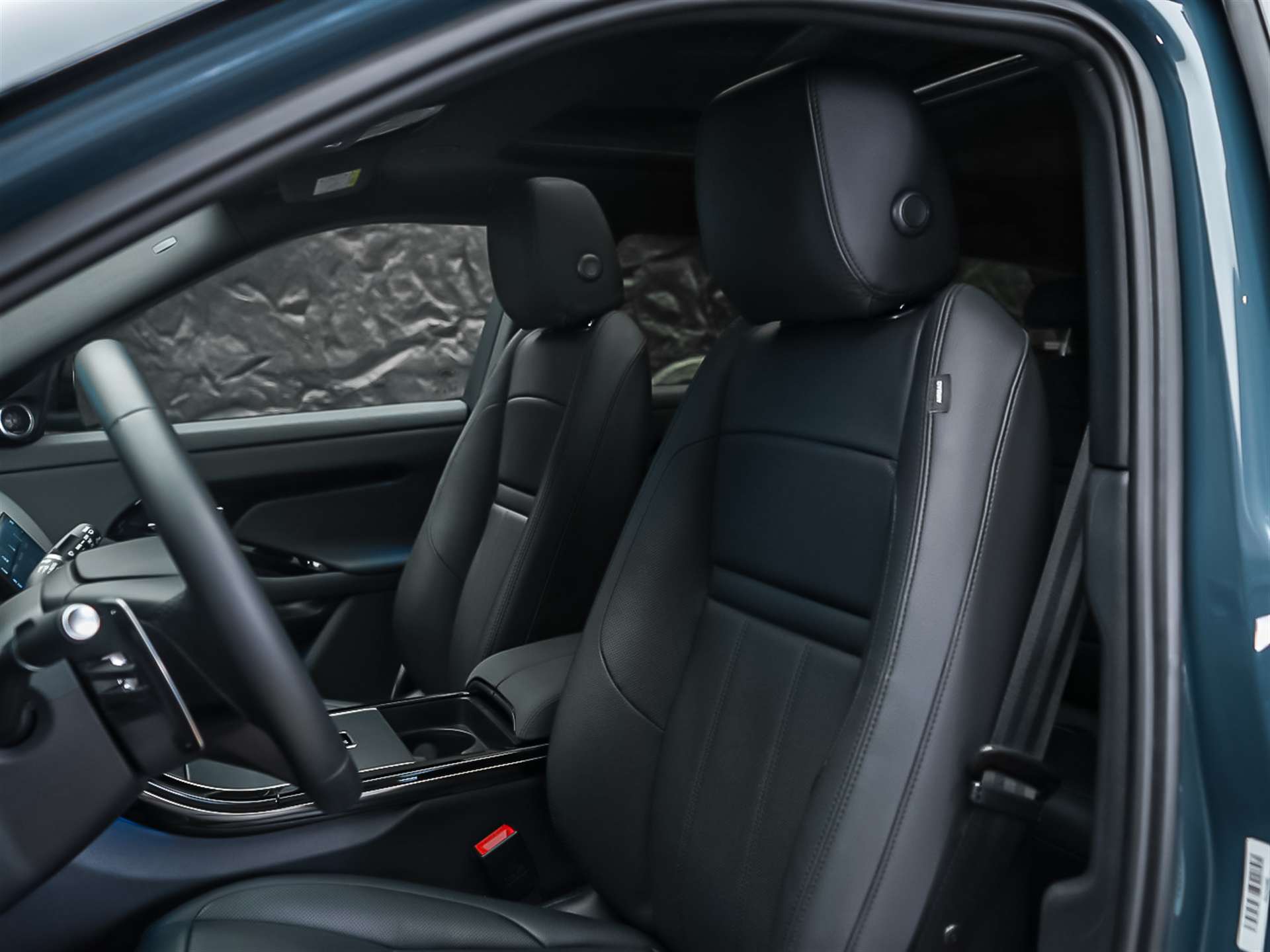 LAND ROVER Range Rover Evoque R-Dynamic D 200 MHEV SE AT9 *Facelift*Werksgarantie*Panorama*-image-9