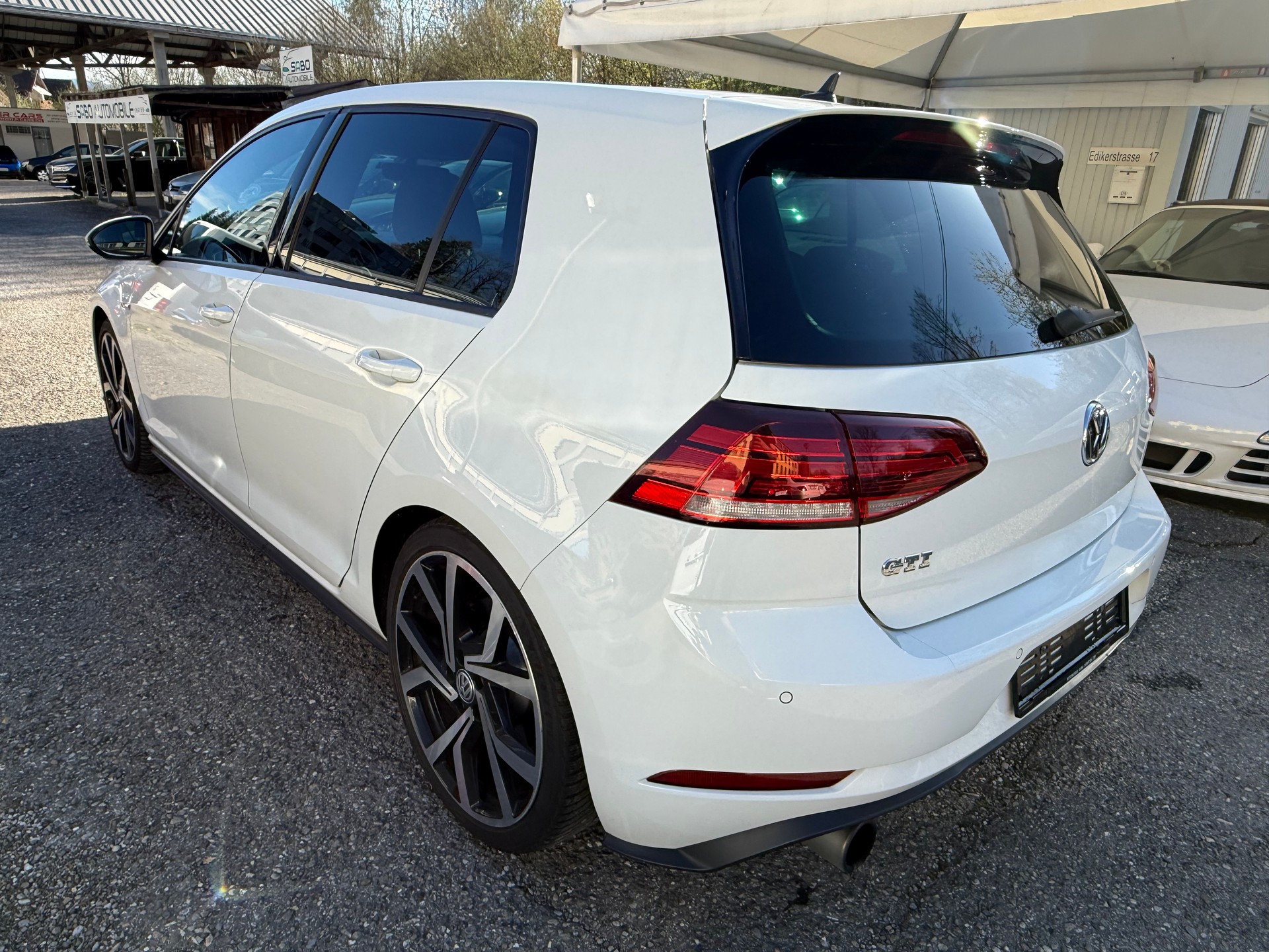 VW Golf 2.0 TSI GTI DSG-image-3