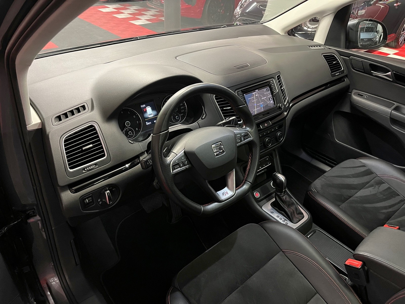 SEAT Alhambra 1.4 TSI FR Line DSG-image-11