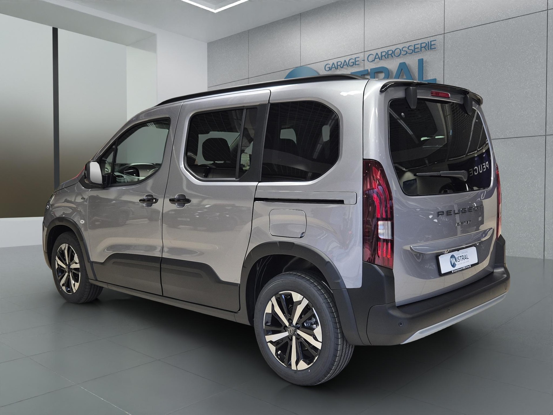 PEUGEOT Rifter 1.5 BlueHDi 130 GT-image-2