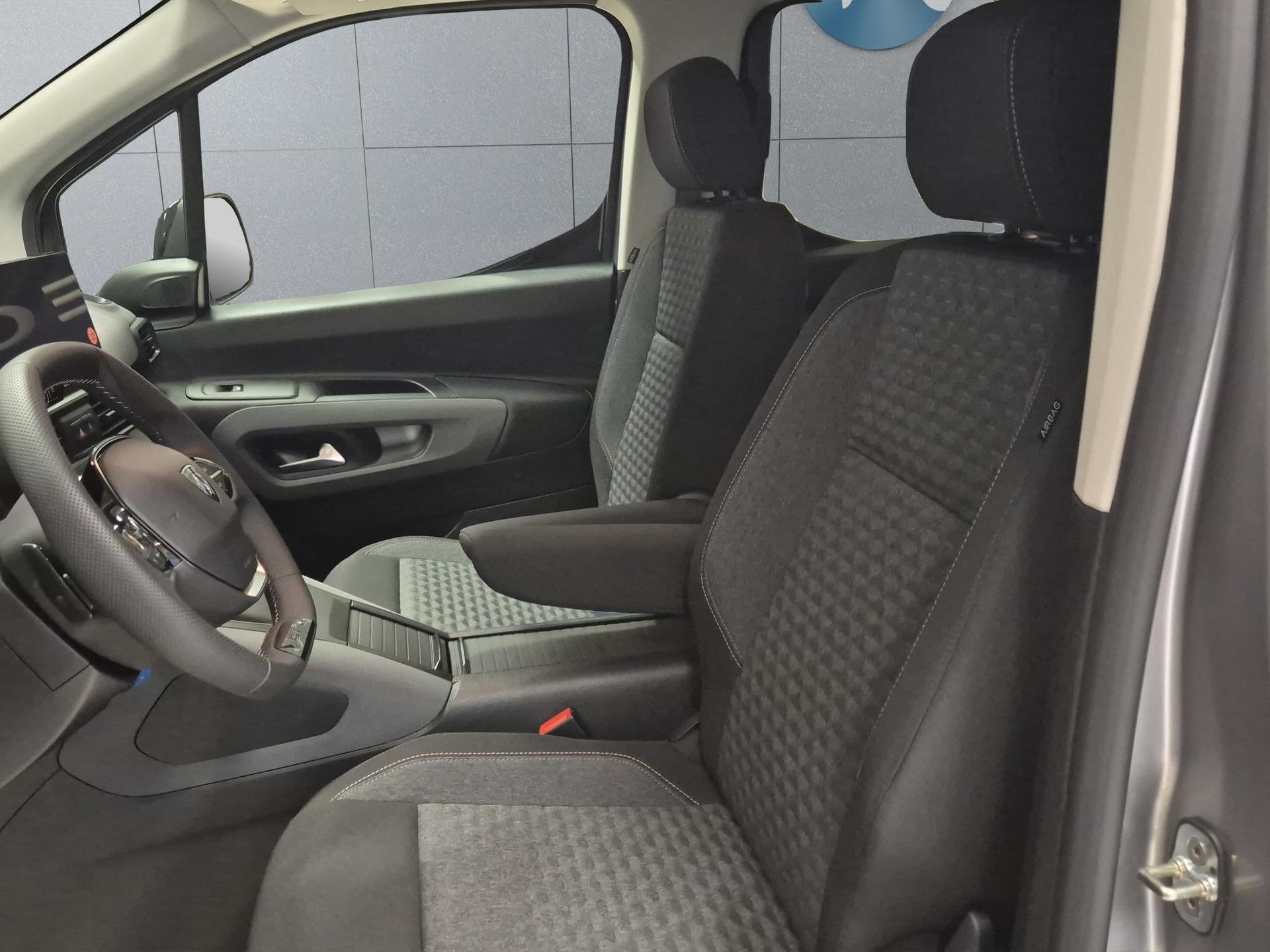 PEUGEOT Rifter 1.5 BlueHDi 130 GT-image-22