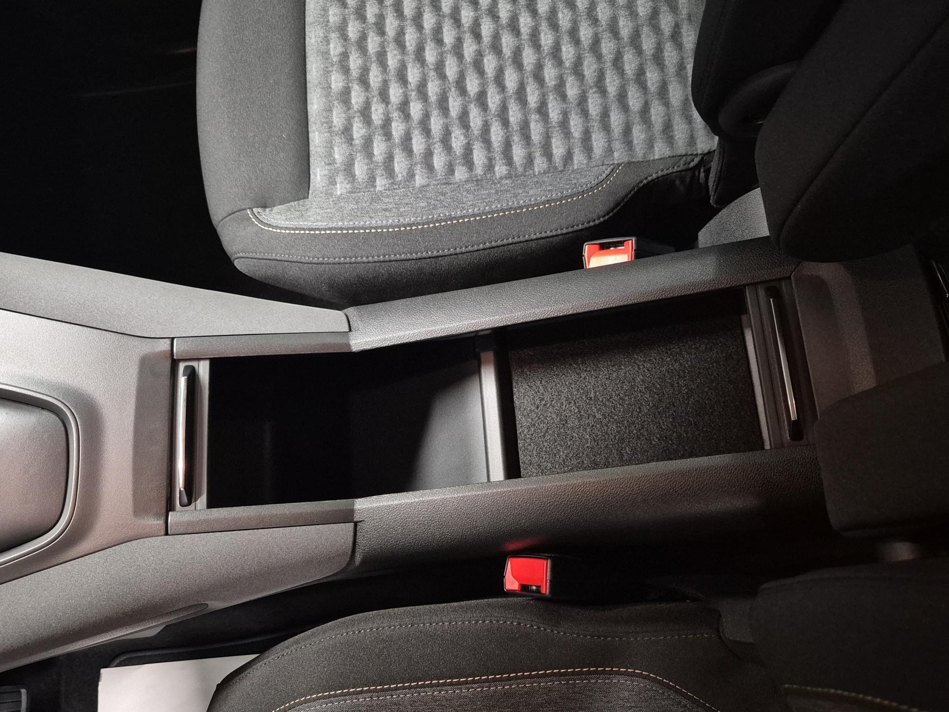 PEUGEOT Rifter 1.5 BlueHDi 130 GT-image-21
