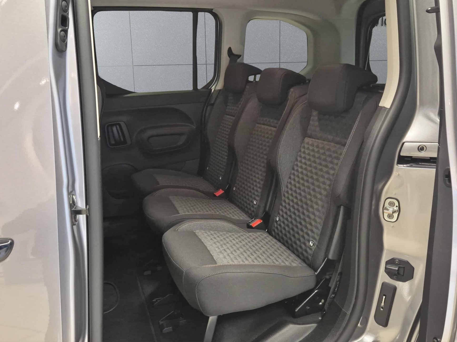 PEUGEOT Rifter 1.5 BlueHDi 130 GT-image-11
