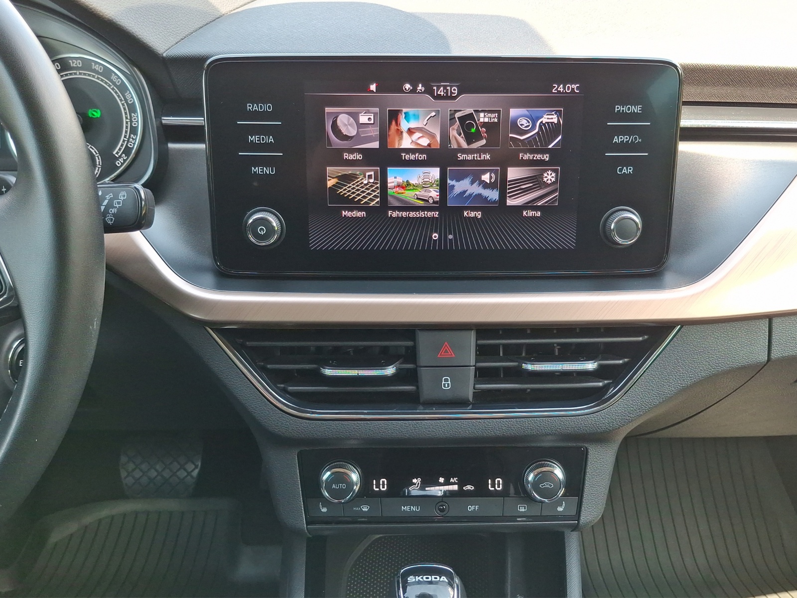 SKODA Kamiq 1.0 TSI Style DSG-image-10