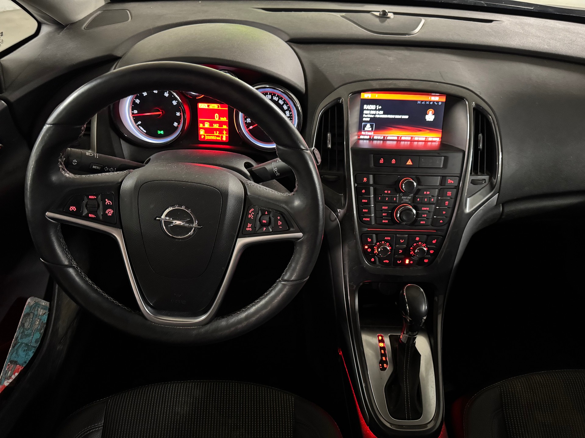 OPEL Astra 1.6i 16V Turbo Sport Automatic OPC-Line-image-10